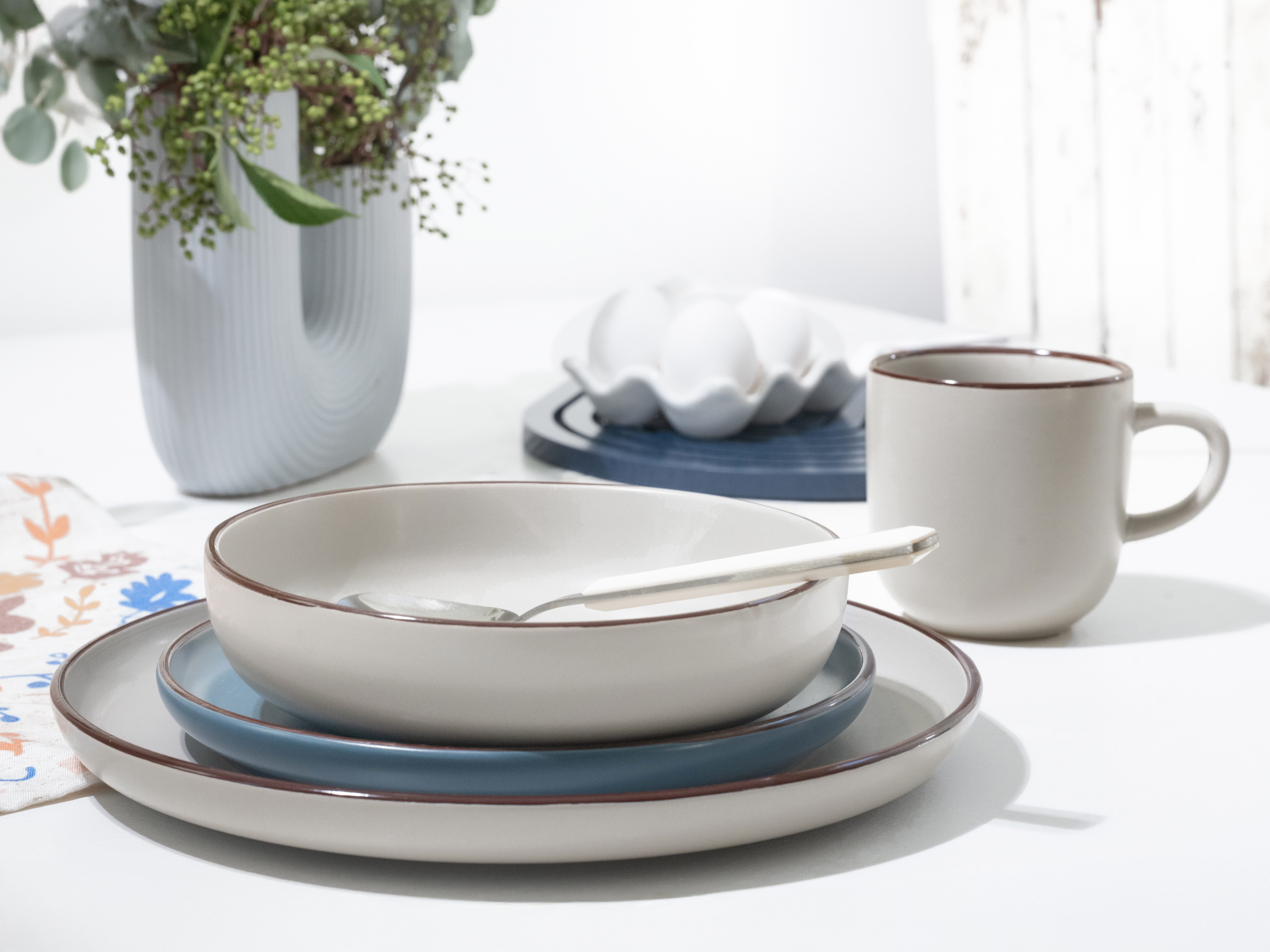 creaTable Kombiservice Geschirr-Set Modern Scandic (16-tlg), 4 Personen, Steinzeug, Service, skandinavischer Life Style, 16 Teile, für 4 Personen – Bild 4 von 5