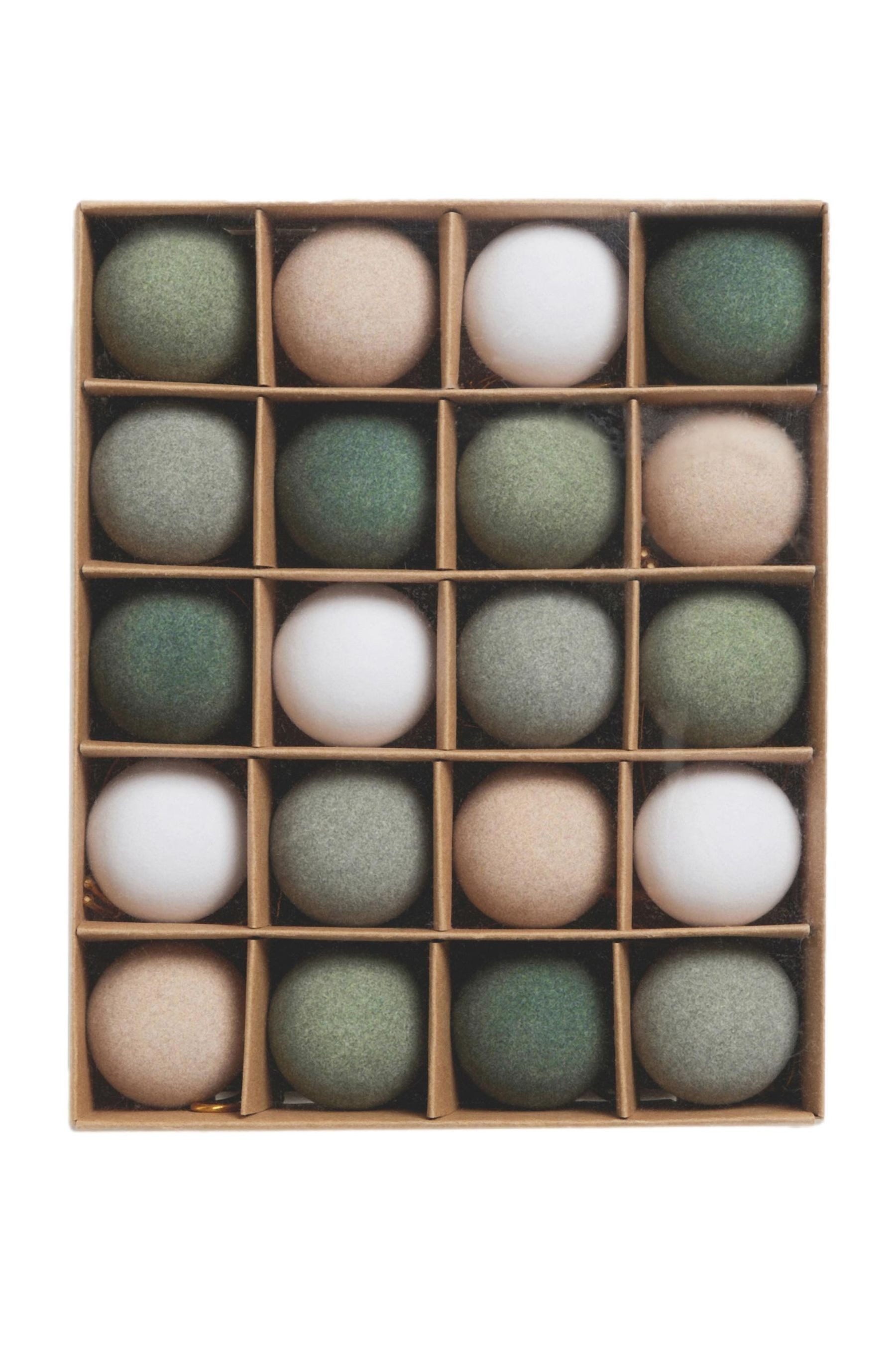 Next Dekokugel Beflockte Christbaumkugeln im 20er-Set