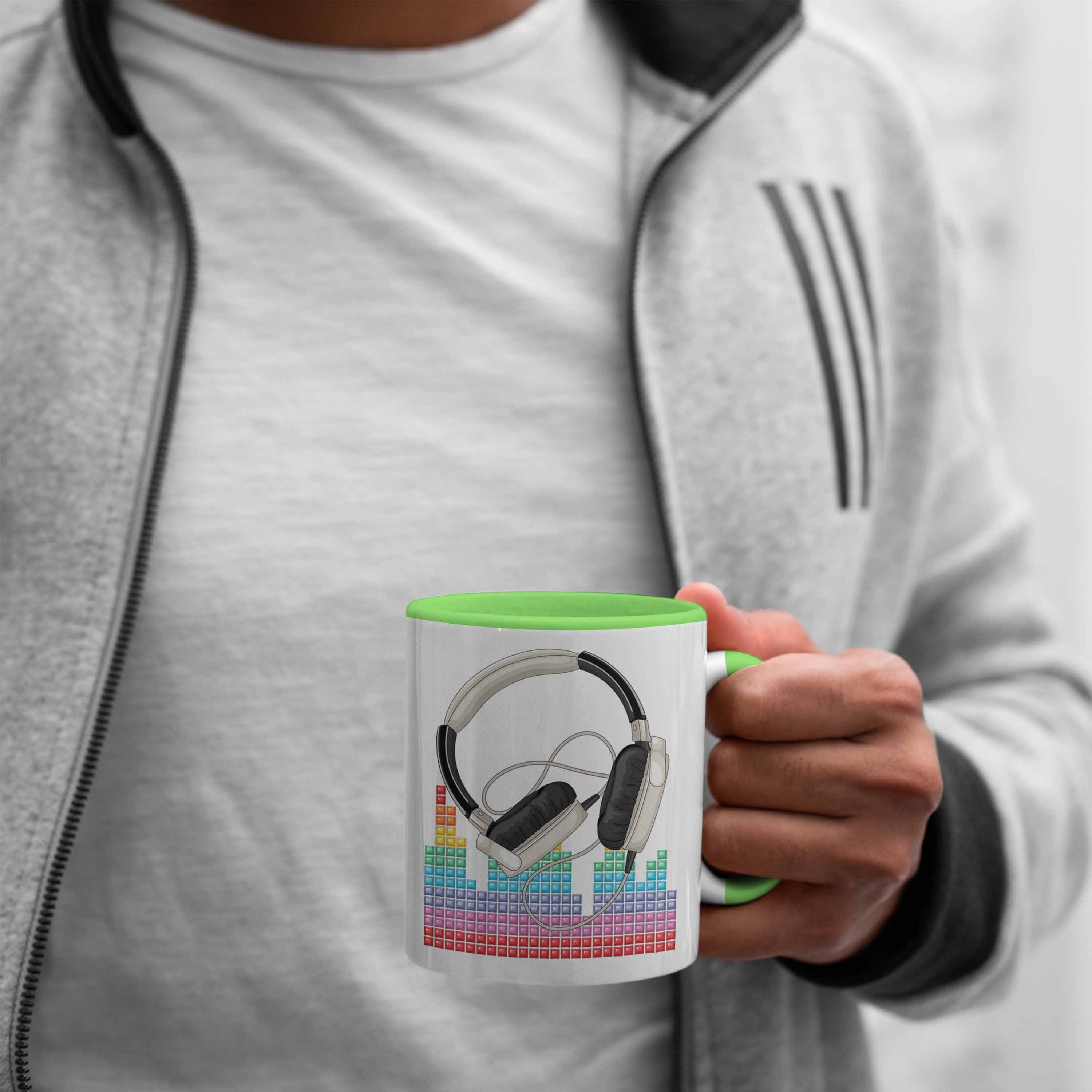Trendation Tasse DJ Kaffee-Becher Geschenkidee Grün Geschenk für Mischpult Tasse DJ Grafik
