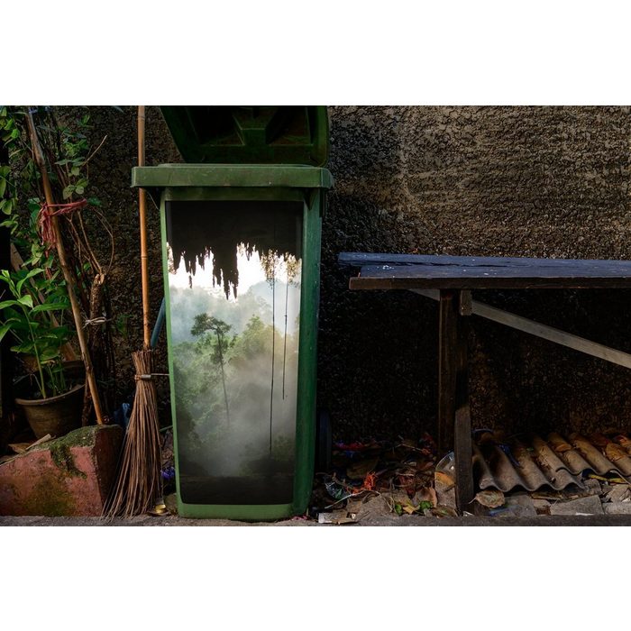 MuchoWow Wandsticker Natürliche Höhle im Regenwald von Malaysia (1 St) Mülleimer-aufkleber Mülltonne Sticker Container Abfalbehälter