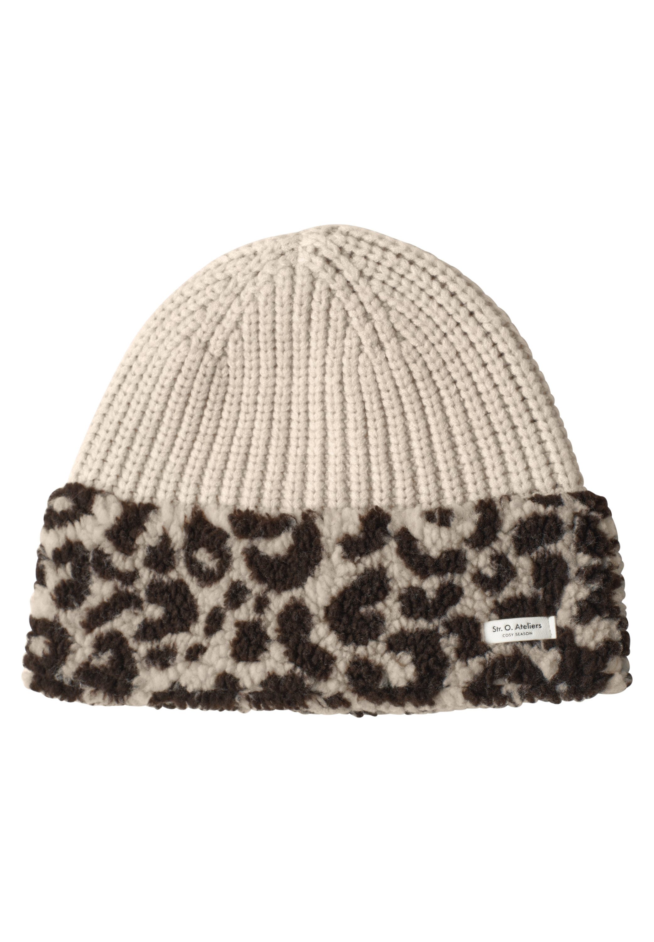 STREET ONE Beanie mit Teddydetails / Leo-Look