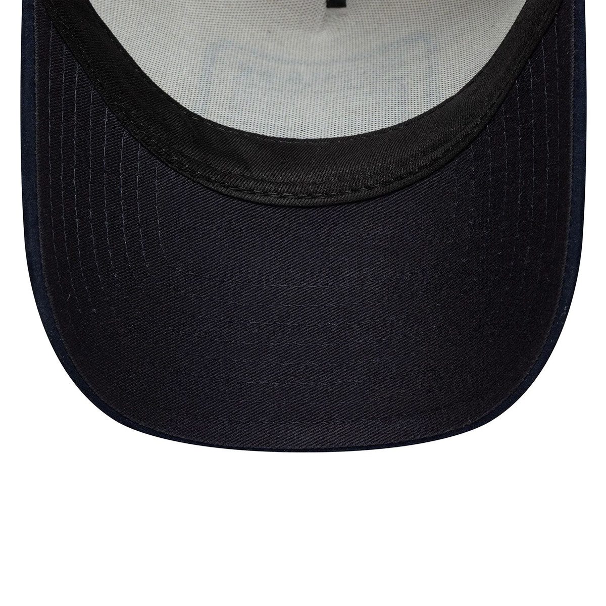 New Era Baseball Cap New Era 9FORTY Trucker Cap New Era Patch beige/navy