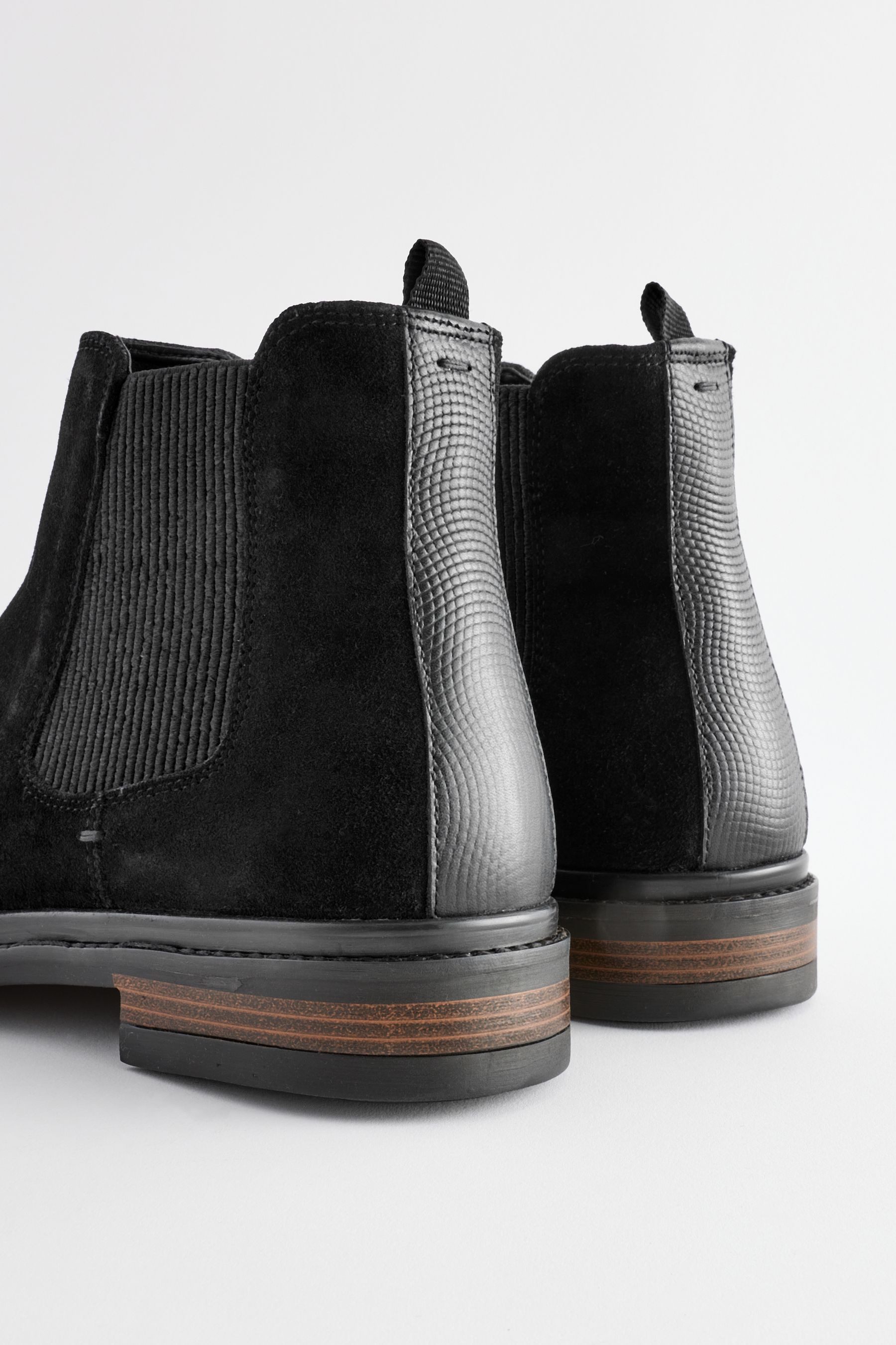 Next Stiefelette aus Veloursleder Chelseaboots (1-tlg) günstig online kaufen