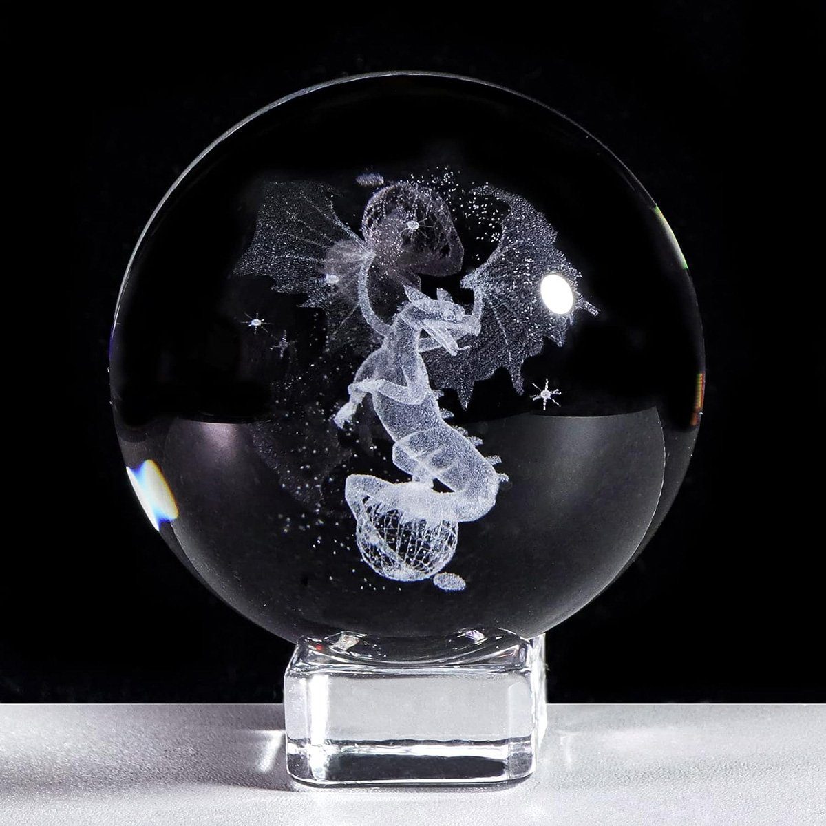 götäzer Dekoobjekt 60mm Kristallkugel in Form eines 3D-Drachens (1 St),  Gravur, Kristallhalterung, Sammel-Ornament – perfektes Geschenk