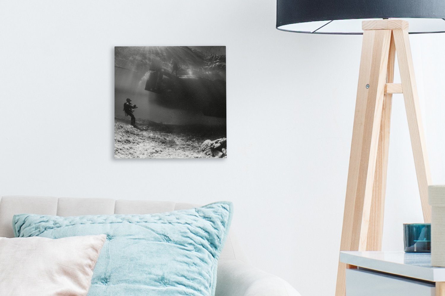 OneMillionCanvasses® Leinwandbild zu nach St), Bilder (1 Leinwand Wohnzimmer U-Boot, für schaut oben Taucher Ein Schlafzimmer einem