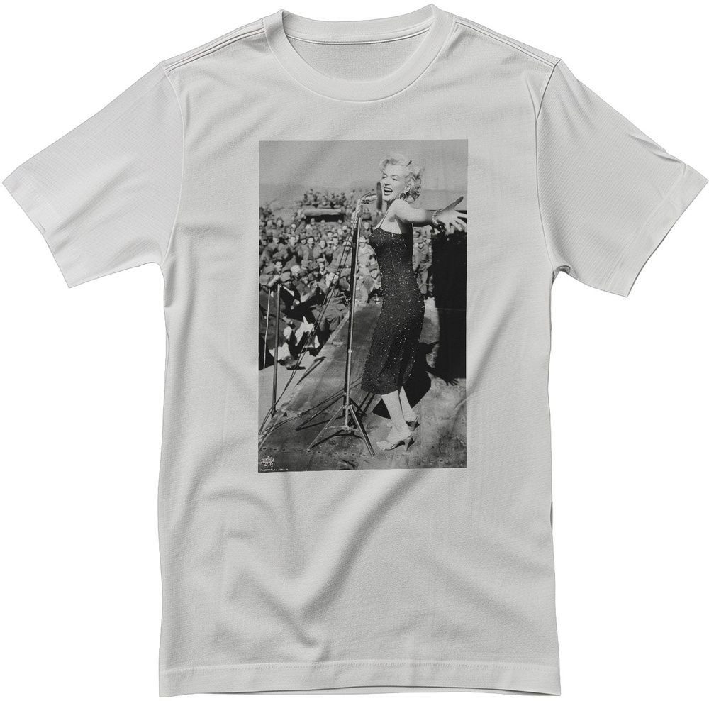 Marilyn Monroe T-Shirt Crowd Stopper Photo T-Shirt
