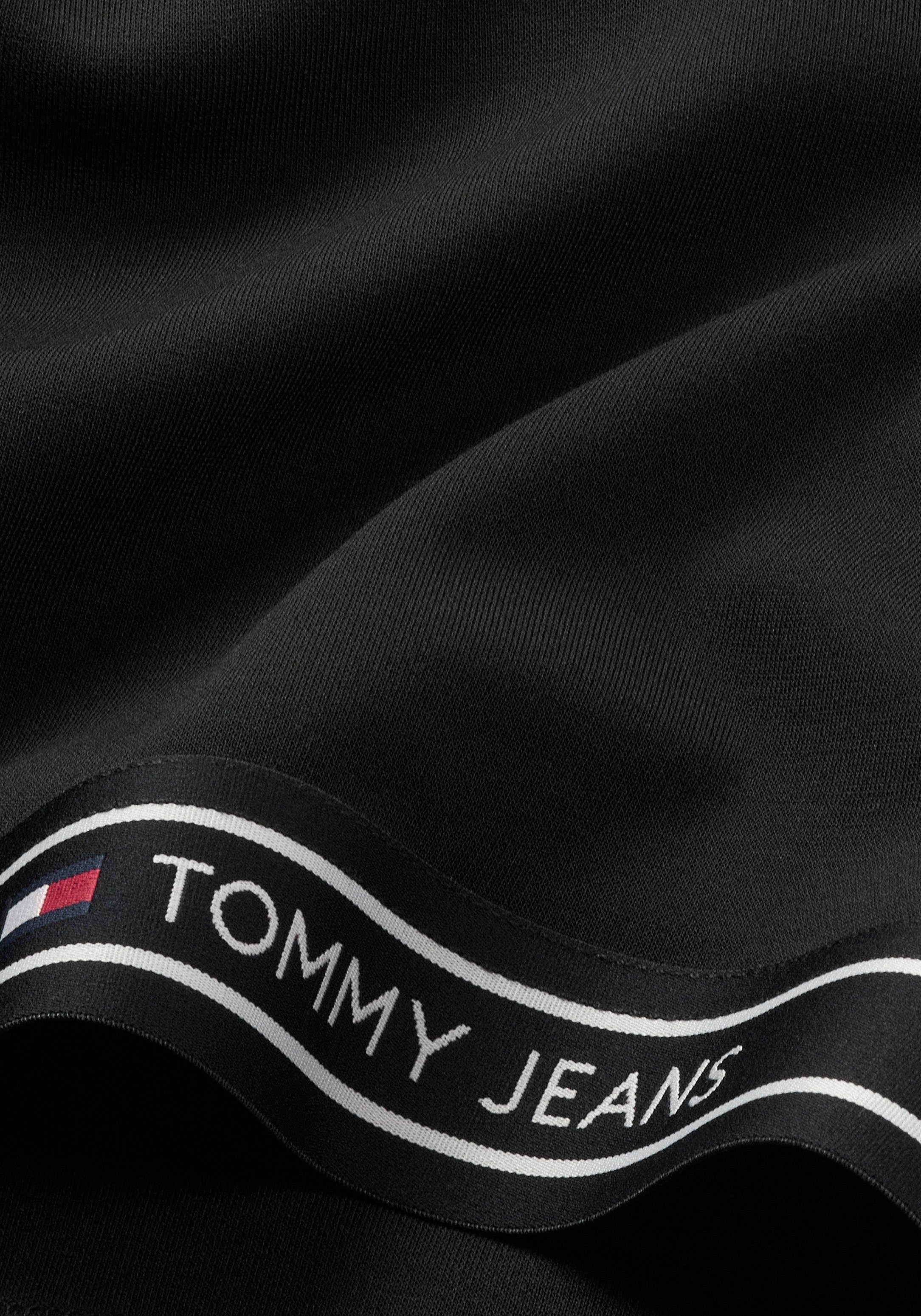 Logoprägung TJW CUT Langarmshirt CRP EXT LS TAPING mit OUT Jeans Tommy