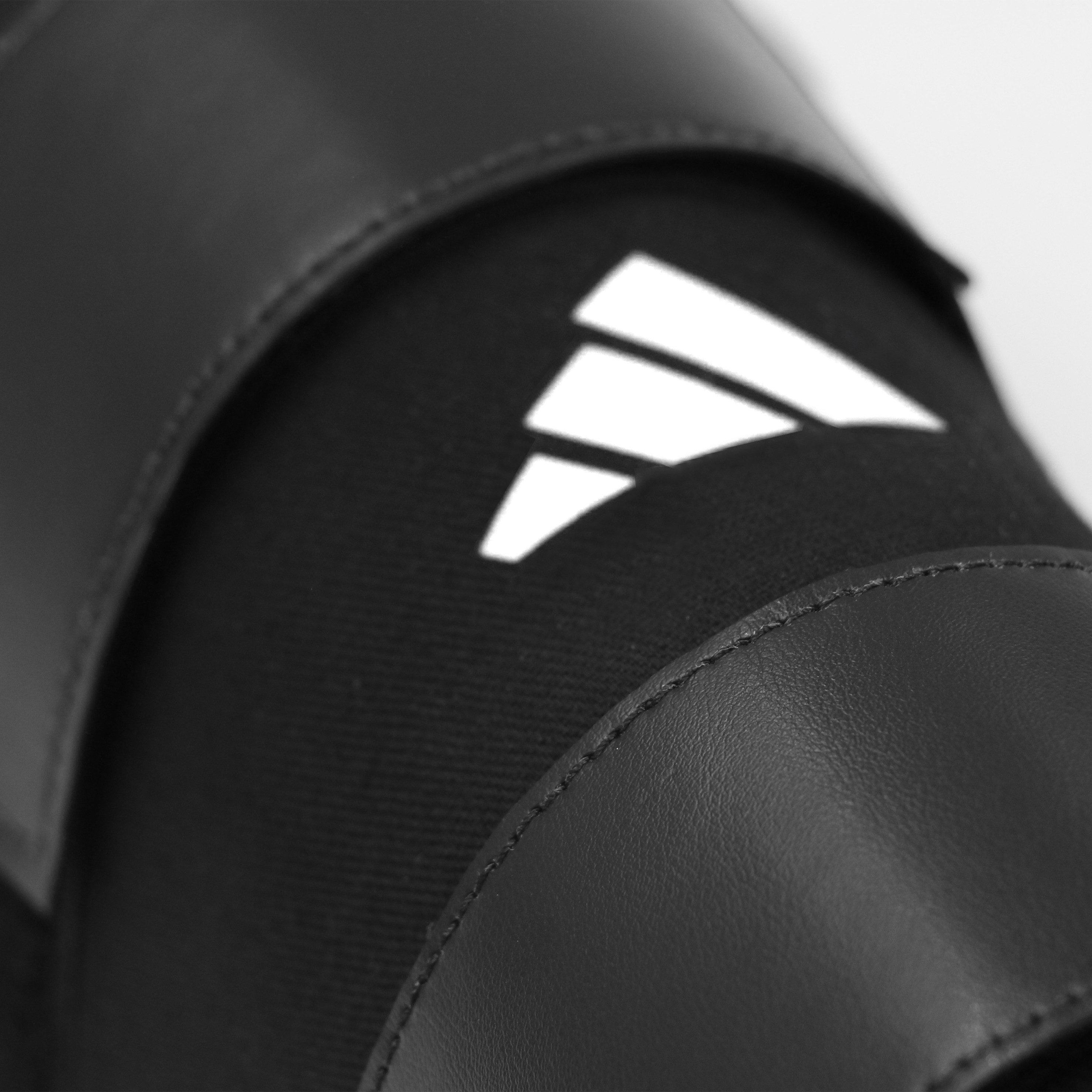 adidas Performance Kampfsport Schienbeinschoner adidas Textile Shin Instep Guard black/white – Bild 4 von 5