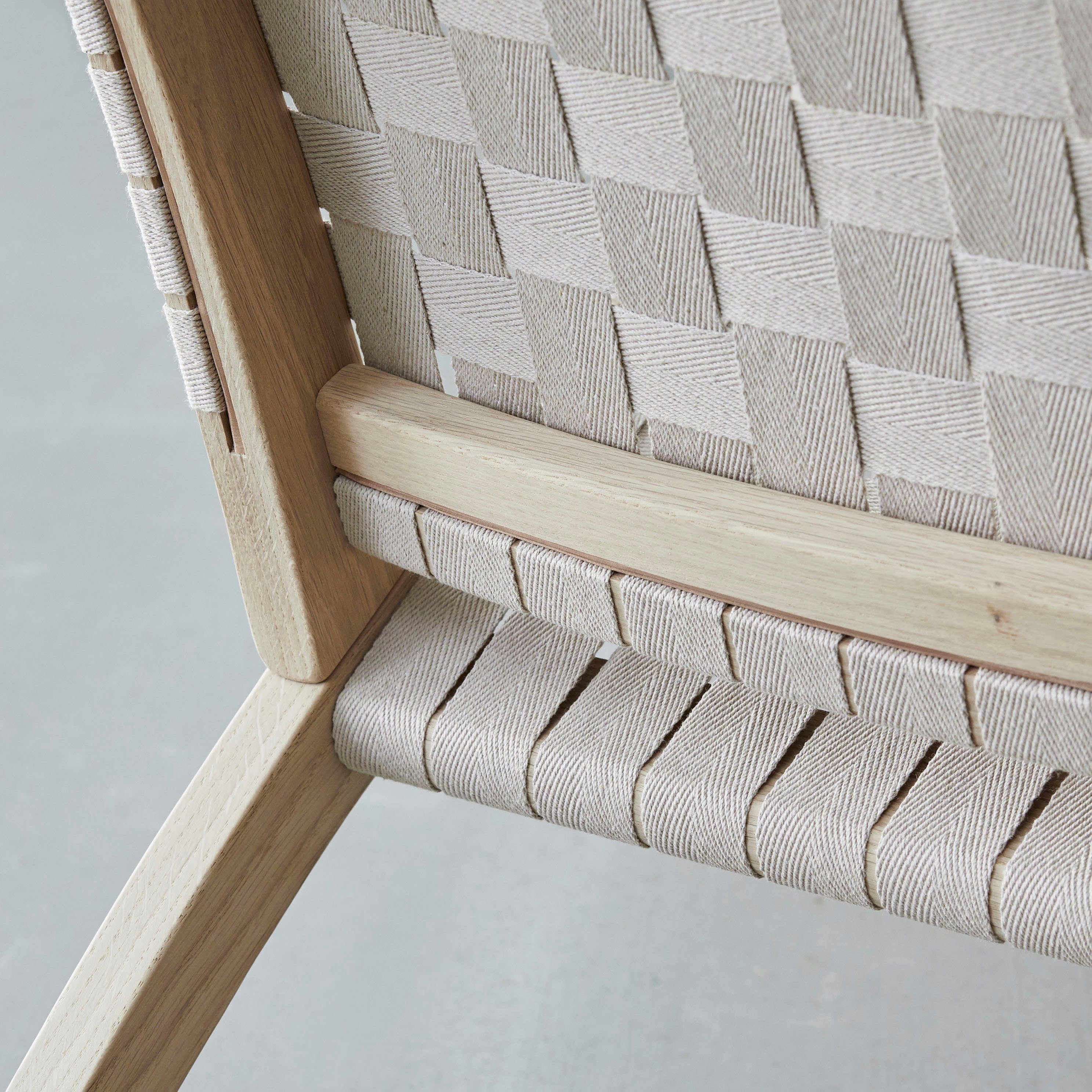 Hammel Furniture Loungesessel Findahl by Hammel Luna, aus massiver Eiche, Sitz und Rückenlehne aus geflochtenem Gurtband