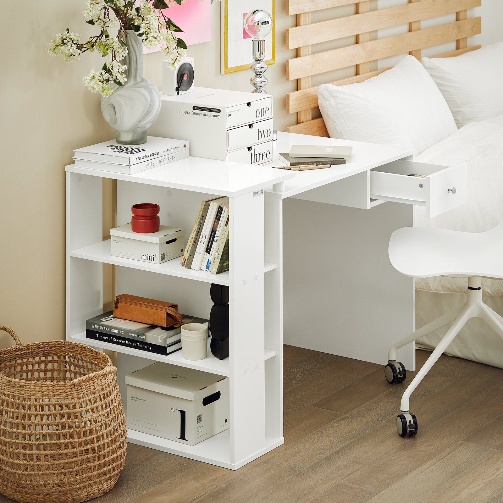 SoBuy Schreibtisch FWT35, Schreibtisch Computertisch, Bürotisch mit 3 Ablagen, Eckschreibtisch mit 1 Schublade, Kindertisch, Arbeitstisch – Bild 3 von 5