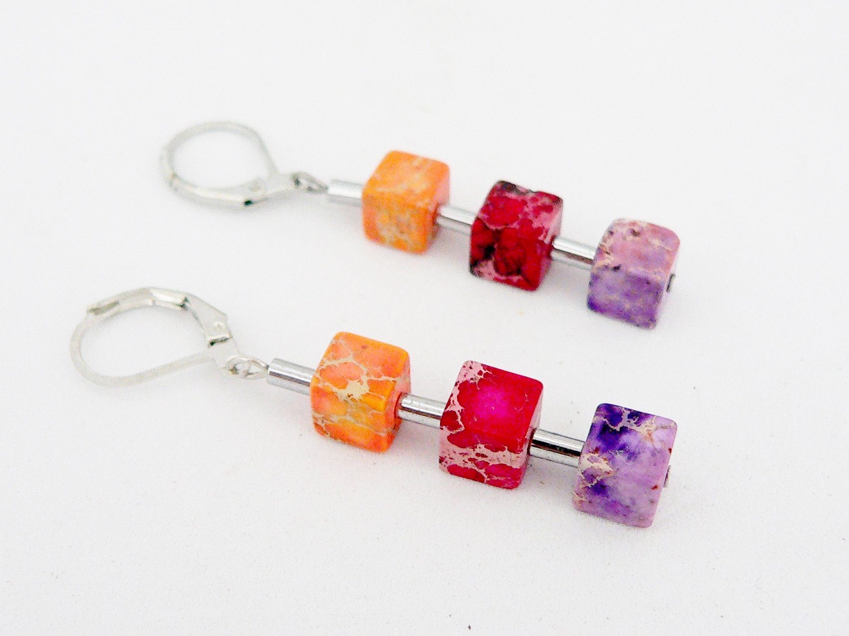 traumschmuck Paar Ohrhänger 213n-o Ohrhänger Edelstein Impressions JASPIS Würfel lila, orange, rot (Geschenk, Muttertag, Weihnachten, Geburtstag, Valentinstag,  – Bild 2 von 4