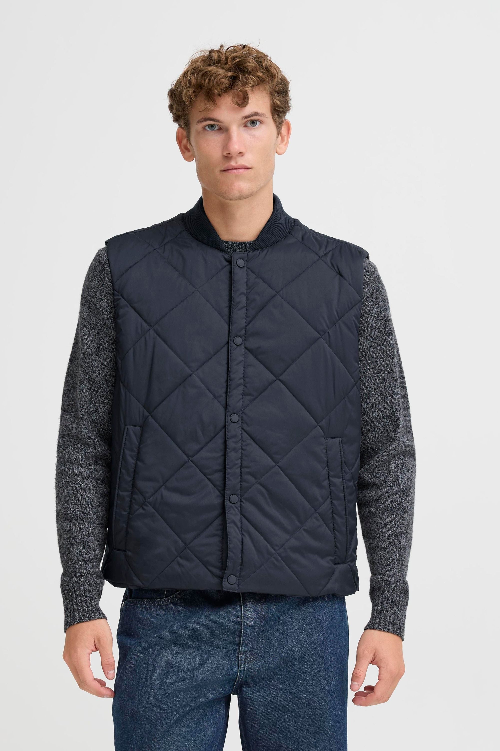 Casual Friday Steppweste CFArnell Modische leichte Steppweste