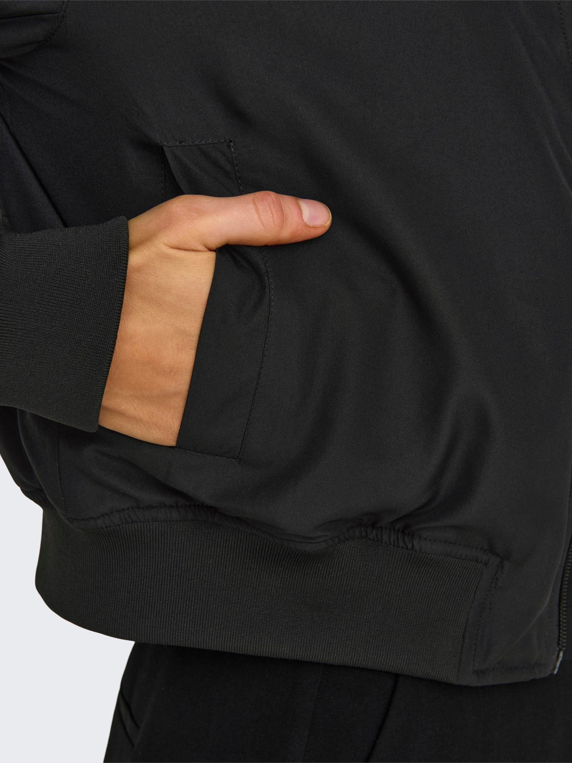 ONLY Bomberjacke ONLALMA BOMBER OTW NOOS mit Seitentaschen