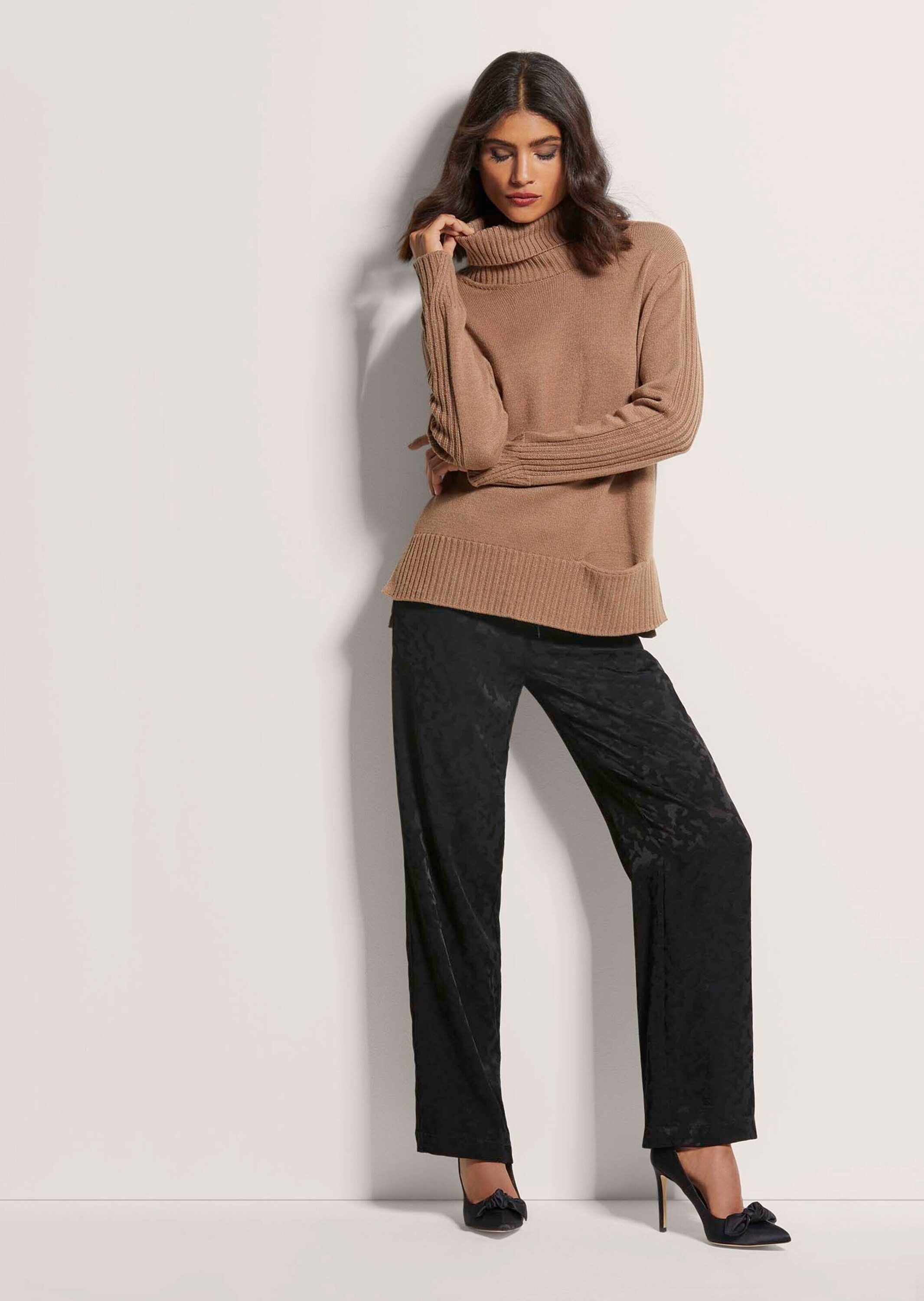 MADELEINE Strickpullover Rollkragen-Pullover mit Tasche günstig online kaufen