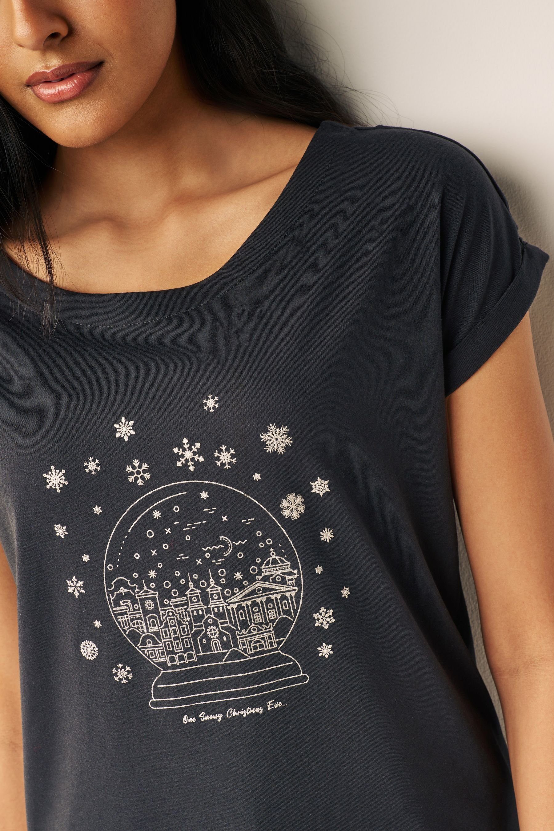 Weihnachtshirt Schneekugel (1-tlg) Next T-Shirt