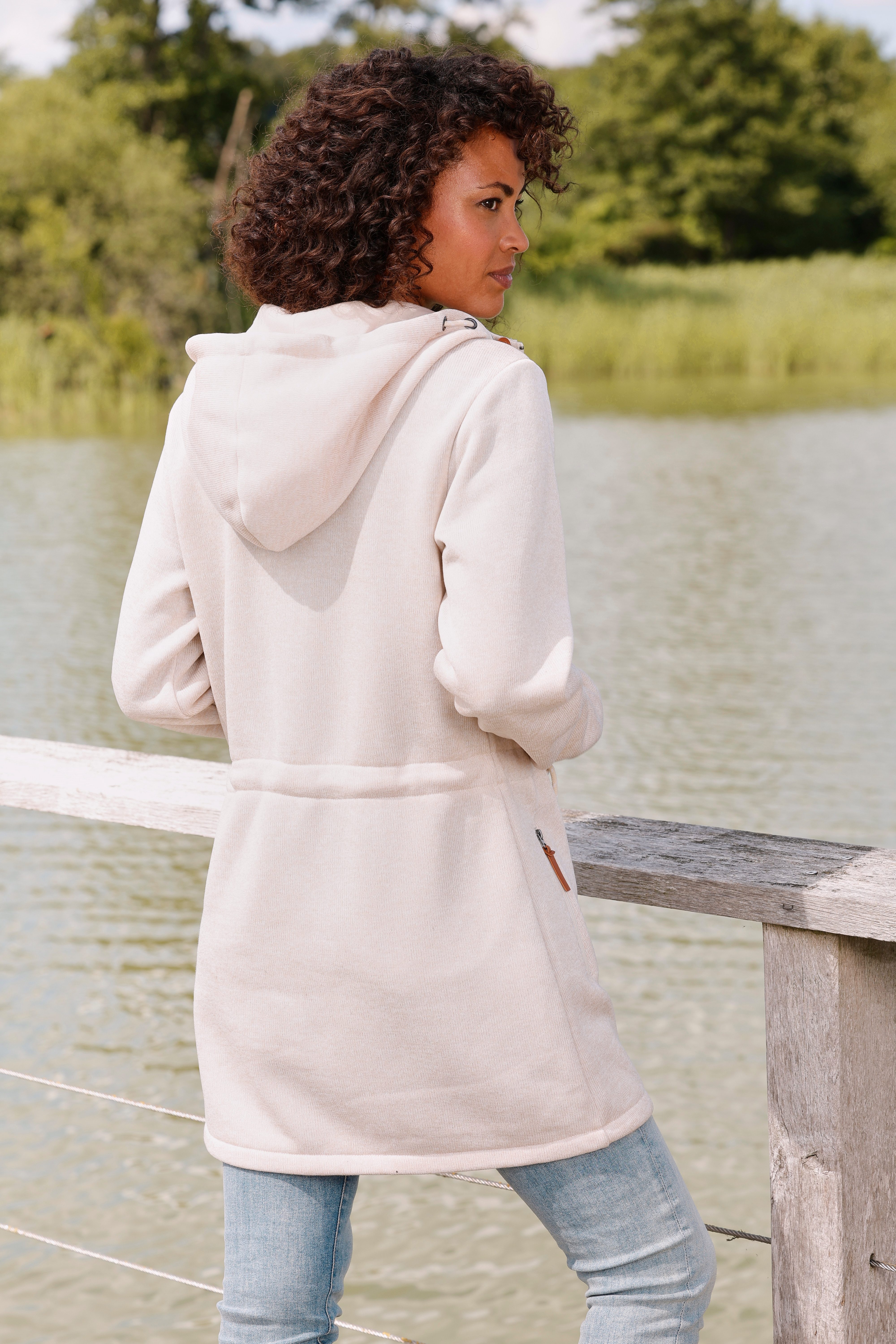 LASCANA Strickfleecejacke mit Kapuze