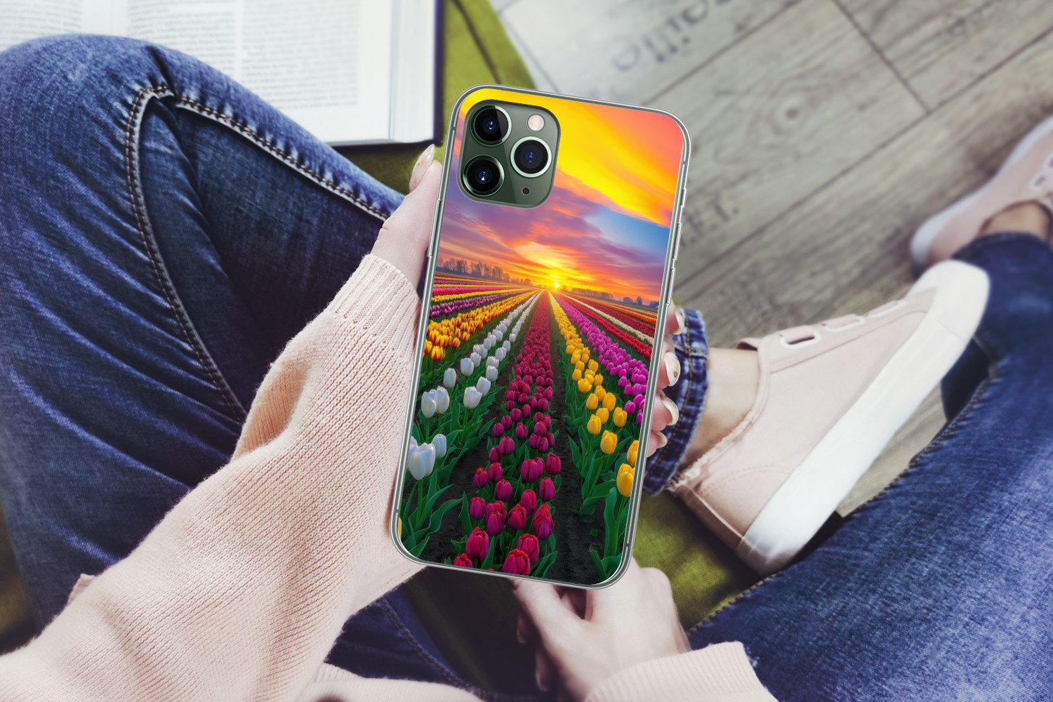 MuchoWow Handyhülle für Apple iPhone 11 Pro Tulpenfeld - Sonnenuntergang - Farbenfroh, Smartphone-Bumper, Print, Handy Schutzhülle Dünn