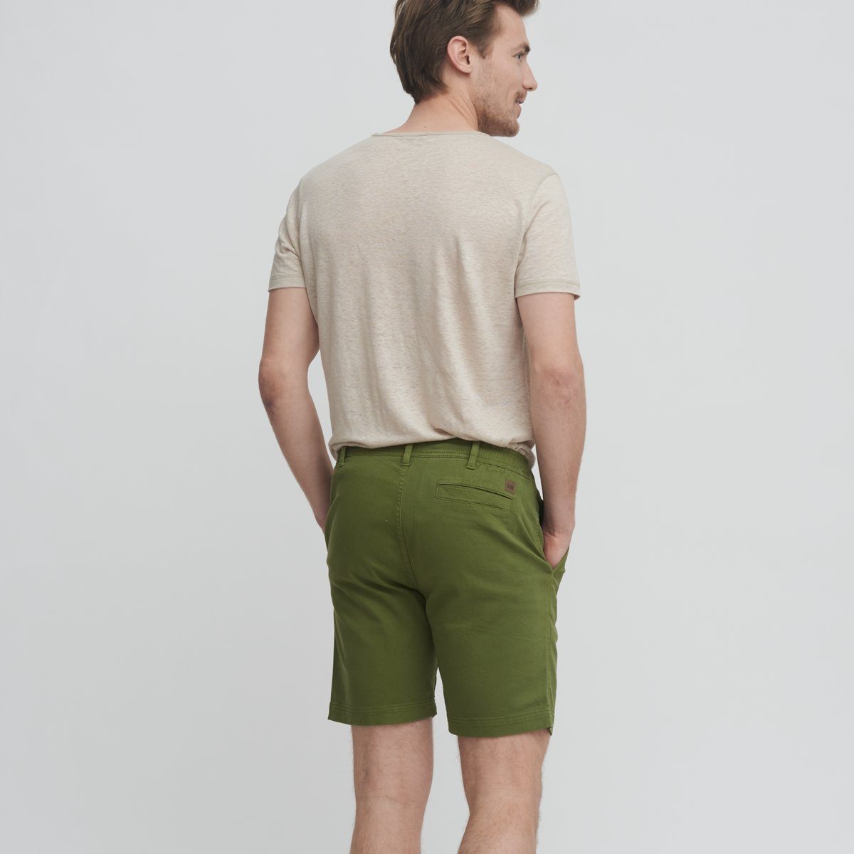 Bermudas CRAFTS Olive LIVING Sanfter, klassischer MIKA Gabardine-Stoff