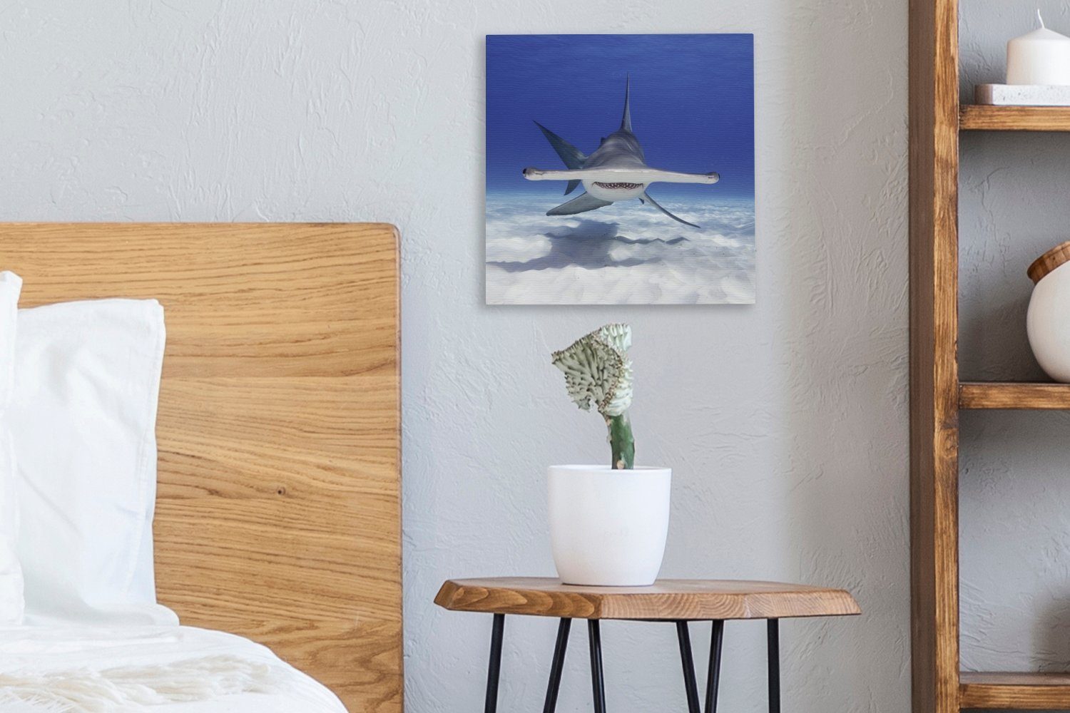 Ein Nähe des Leinwandbild OneMillionCanvasses® in (1 Schlafzimmer Hammerhai Leinwand in klaren Wohnzimmer Bilder Meeresbodens, der Meer St), einem für