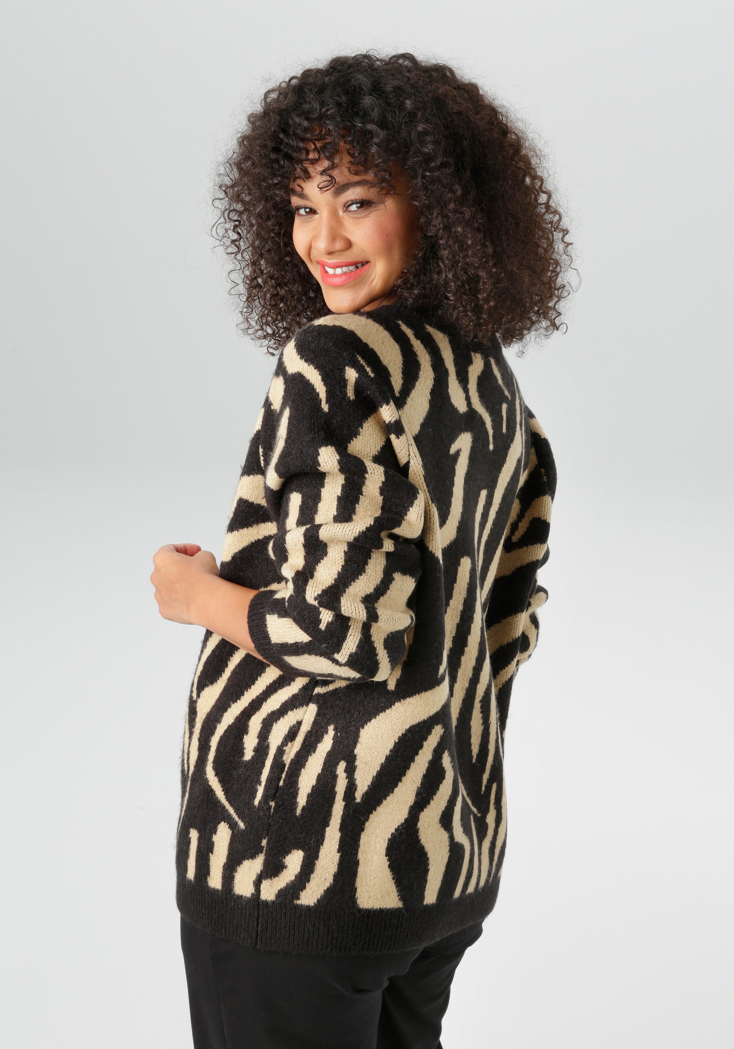 Aniston PLUS Strickjacke mit auffälligen Strickmuster günstig online kaufen