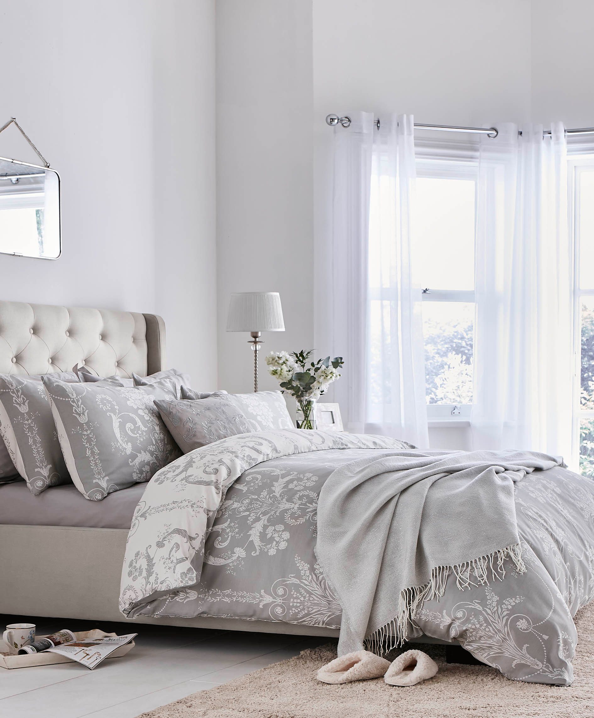 LAURA ASHLEY Wendebettwäsche Josette, aus Baumwoll Satin, Satin, 3 teilig, mit floralem Muster, inkl 2 Kissenbezüge