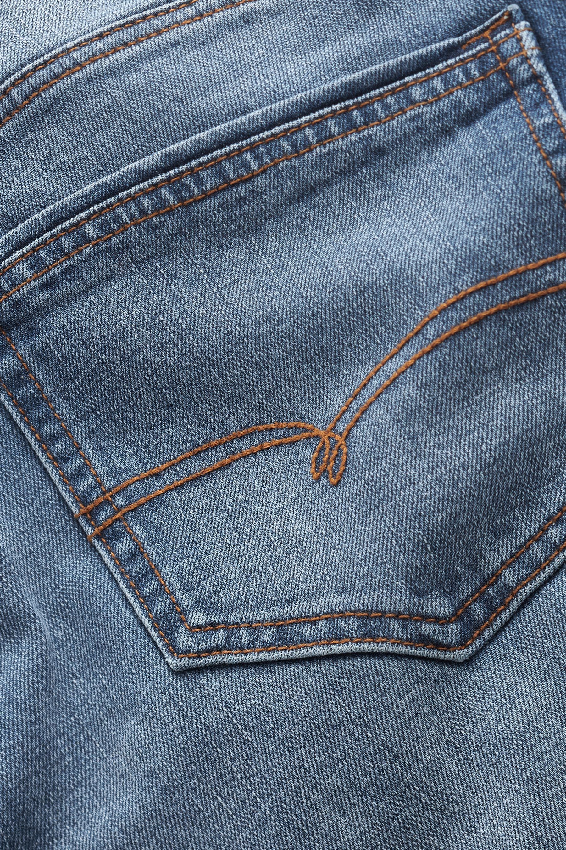 Next Bootcut-Jeans mit Bootcut-Jeans (2-tlg) Gürtel