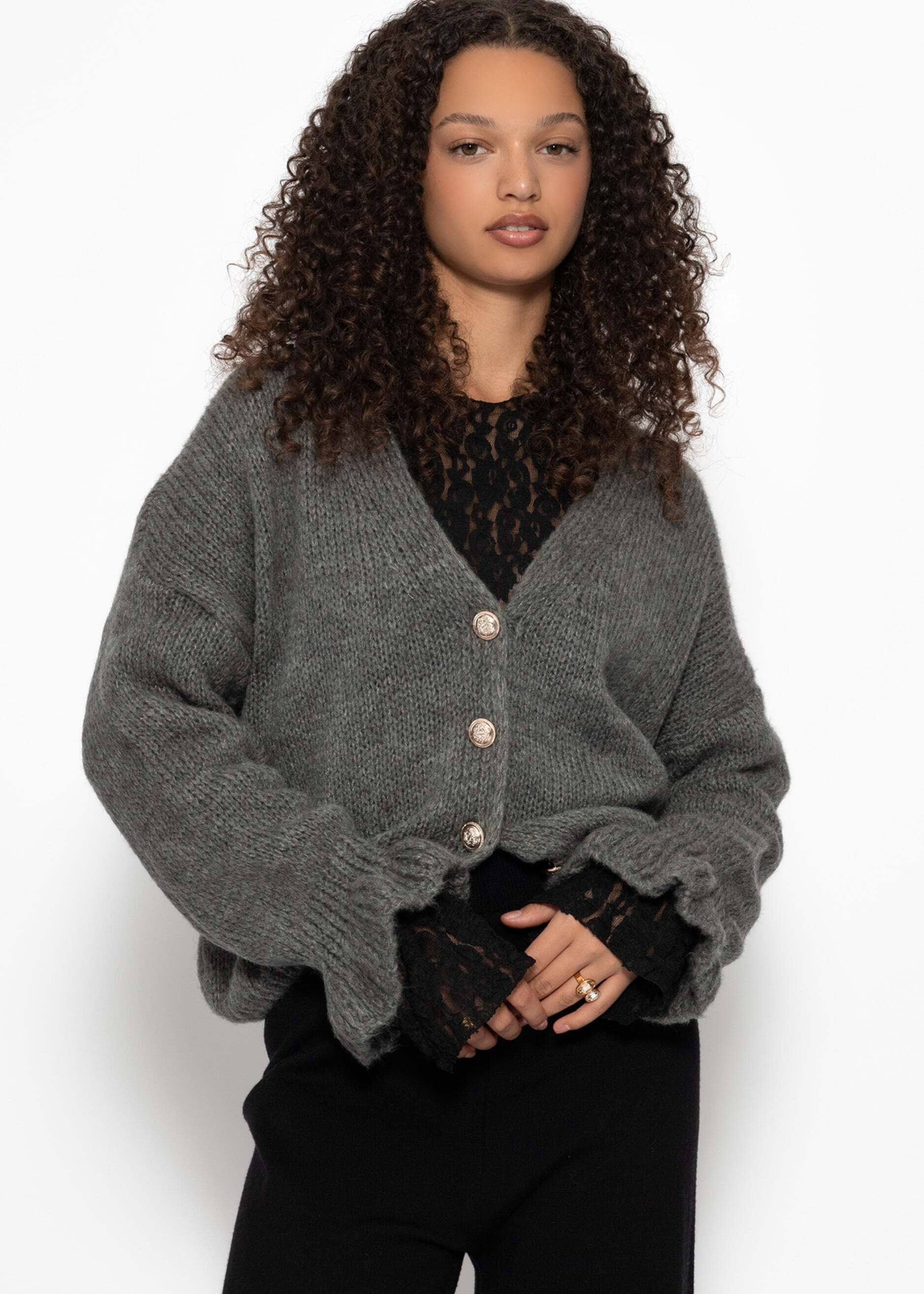 SASSYCLASSY Cardigan Cardigan mit Volants für Damen Weiche Strickjacke mit günstig online kaufen