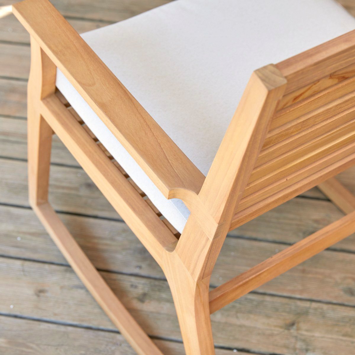 Tikamoon Gartenlounge-Set Outdoor Schaukelstuhl Leni aus massivem Teakholz, (1-tlg)