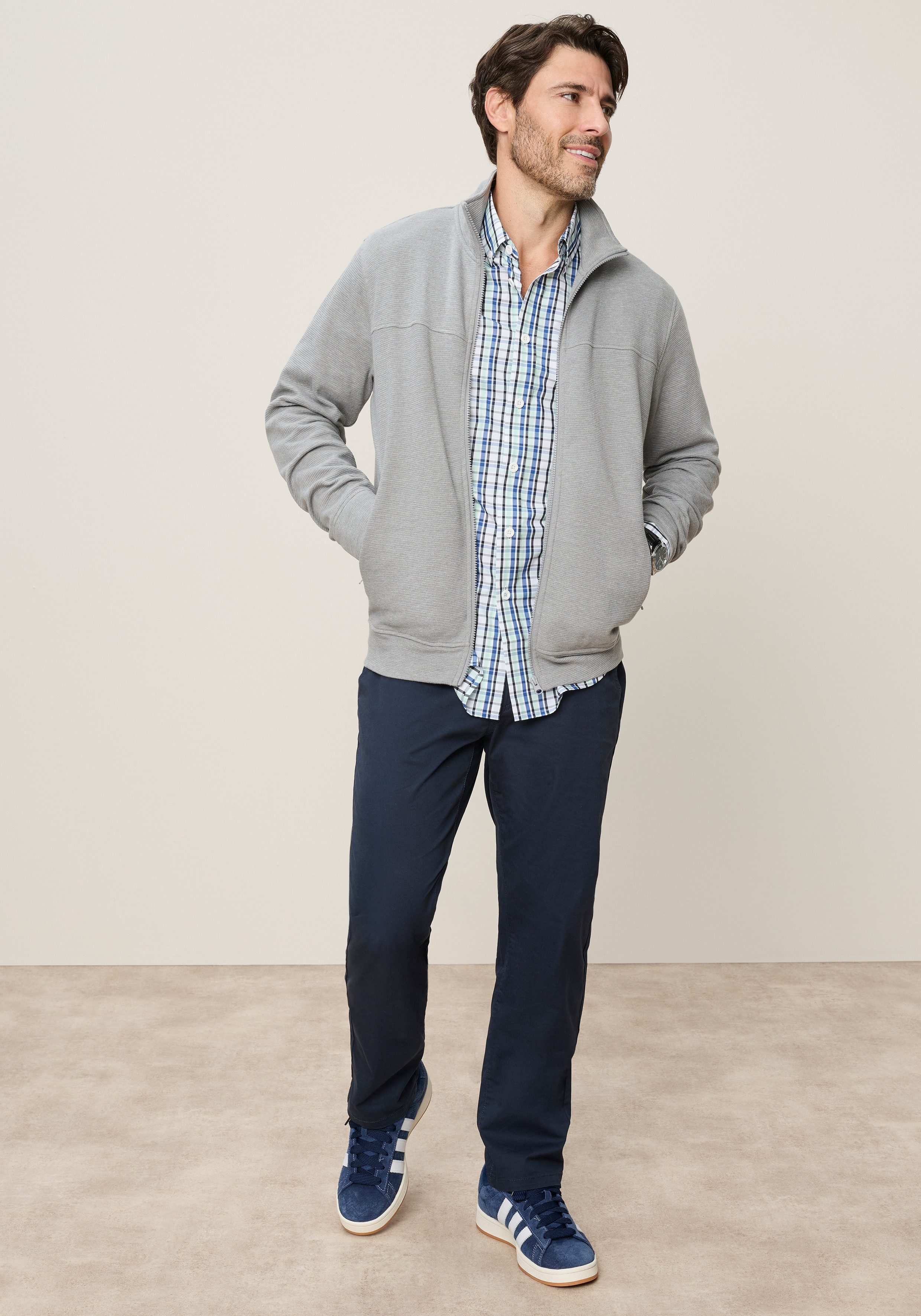 Zum Outfit 10