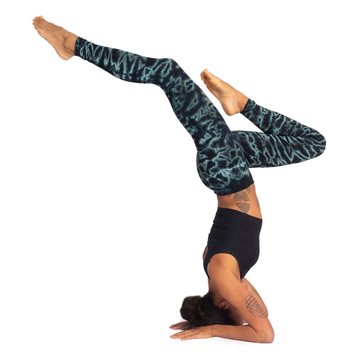 PANASIAM Leggings handgefärbte Unikat Batik Leggings aus natürlicher Viskose Goa Hose im Batik Look Yogaleggings Sporthose Sportleggings lange Leggings