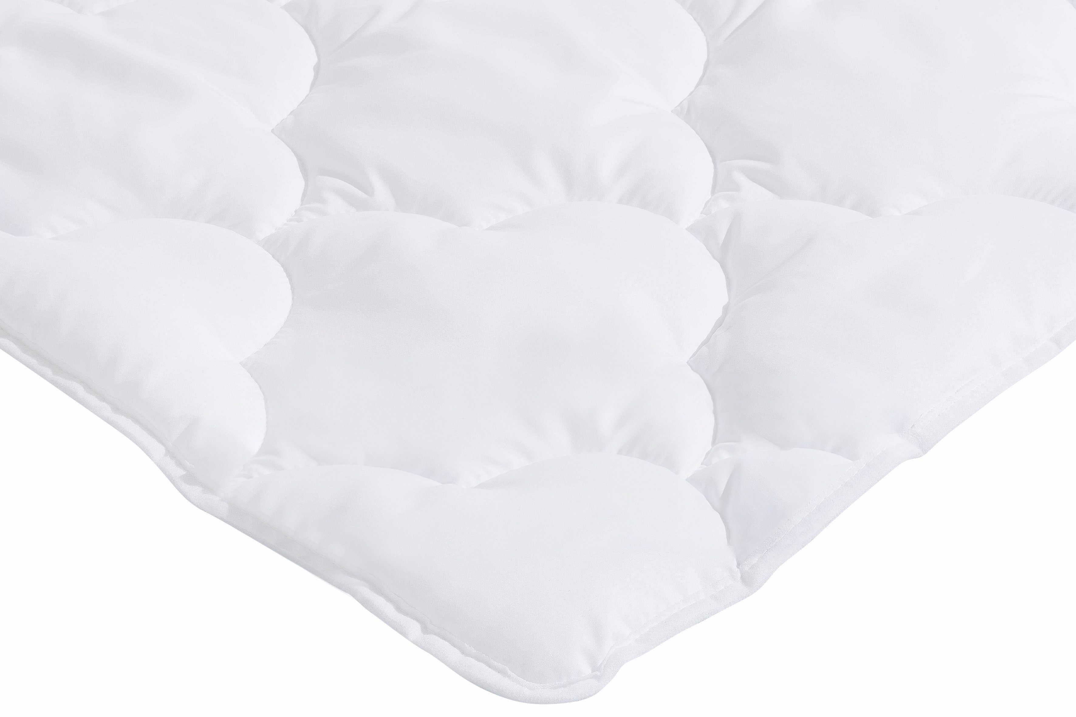 OTTO home Microfaserbettdecke Mondschein, Bettdecke 135x200 cm, 155x220 cm, 200x200 cm, Füllung: Polyester, Bezug: Polyester oder antibakteriellen Microfaser, Bettdecken, Sommer, Winter; allergiker geeignet (Hausstauballergiker)
