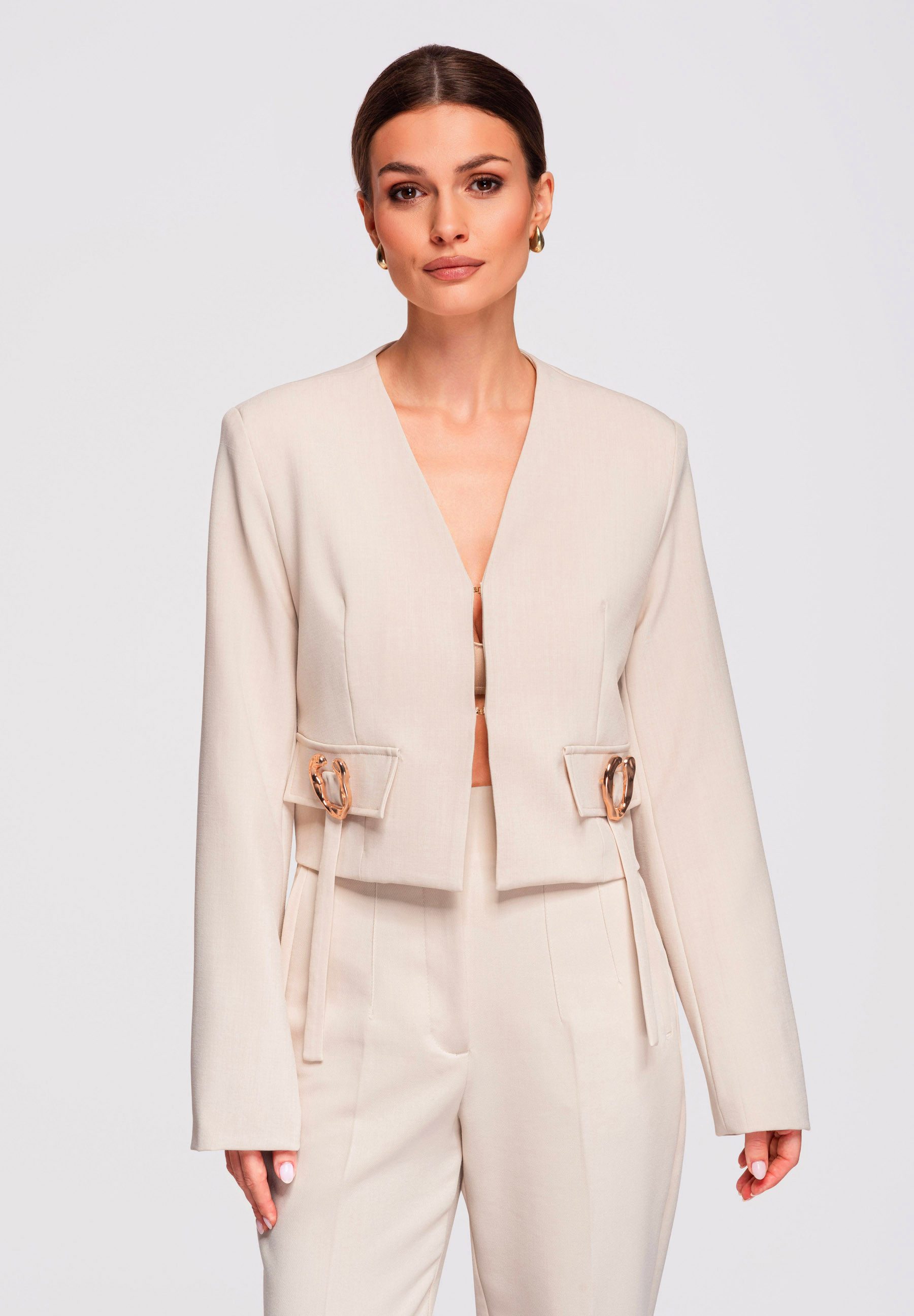 OMBRE Kurzblazer Kurzblazer Figurbetont Elegant Beige M (kein Set, 1-tlg) Dekorative Gürtel mit Metallschnallen, Schulterpolster