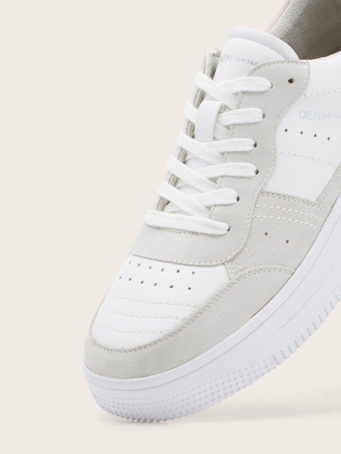 TOM TAILOR Denim Shoes Licence Sneaker (1-tlg) Sneaker mit erhöhter Sohle günstig online kaufen