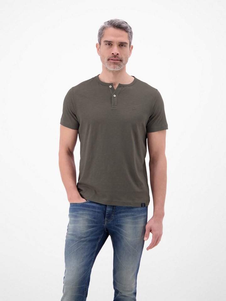 LERROS T-Shirt T-Shirt mit Rundhalsausschnitt und Knopfleiste