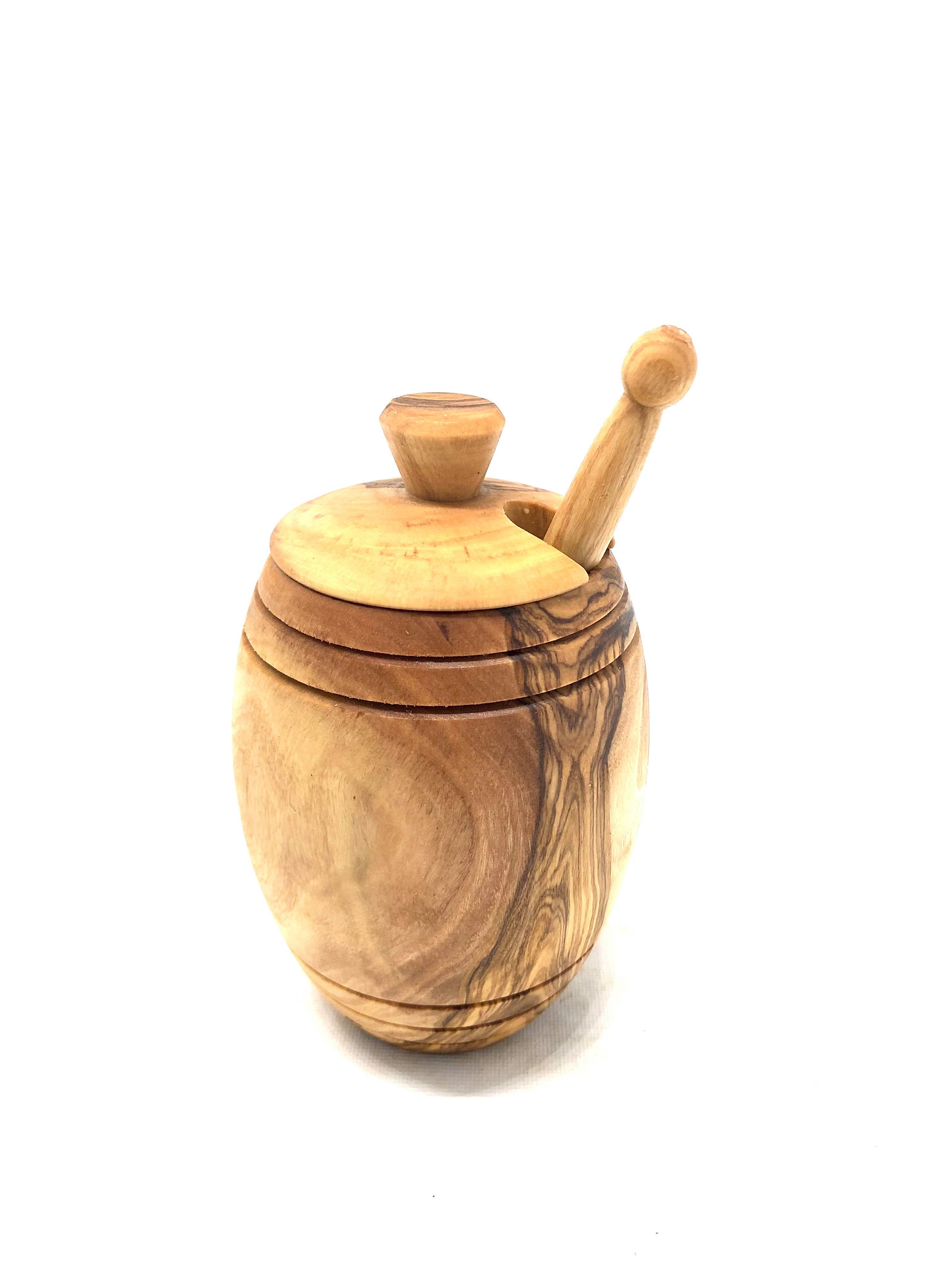 Olivenholz-erleben Honigglas Honigtopf aus Olivenholz mit Deckel & 14 cm Honiglöffel, OLivenholz, (3-tlg), Geschmackneutral & hygienisch, robust & langlebig, jeder ein Unikat