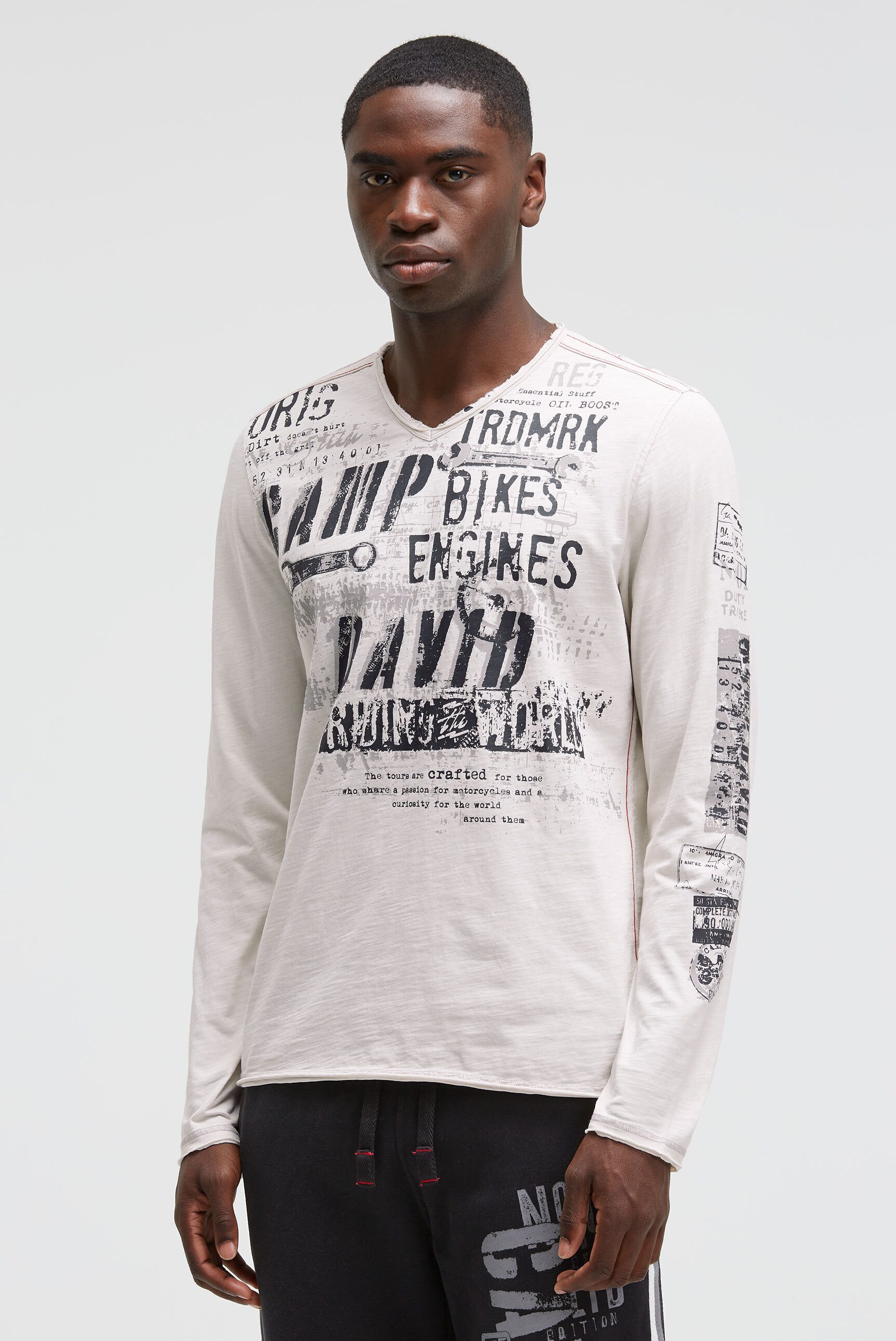 CAMP DAVID V-Shirt mit offenen Kanten günstig online kaufen