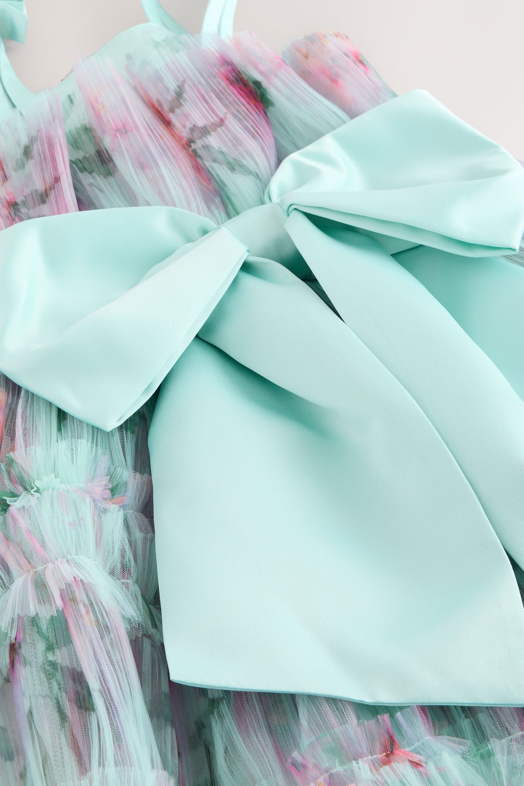 Baker by Ted Baker Tüllkleid Baker by Ted Baker gestuftes Kleid mit Mesh (1-tlg)