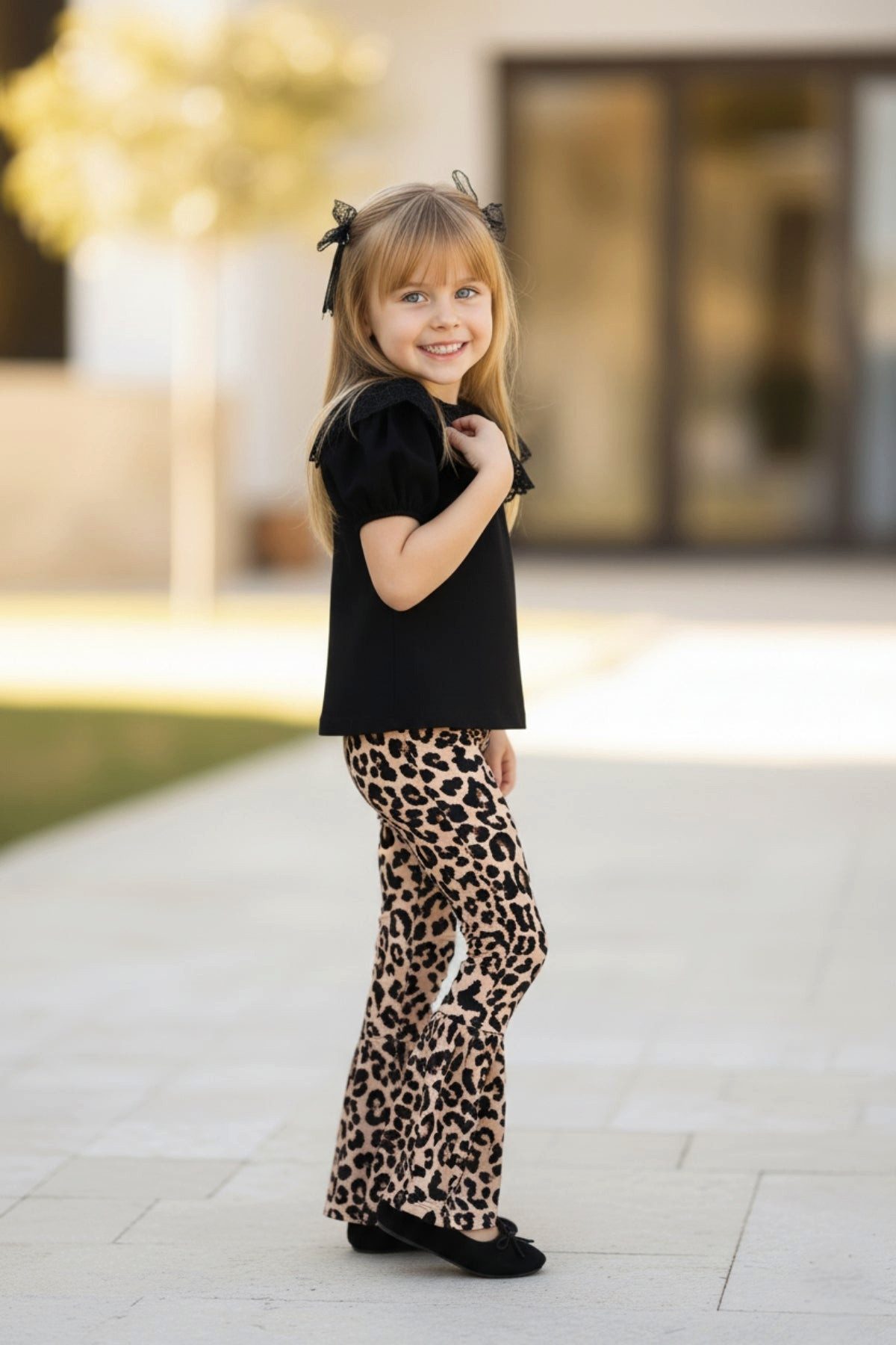 Parla Kids Shirt & Hose Set Bright - Hose mit Leopardenmuster, Bluse mit Spitze - Haarspangen