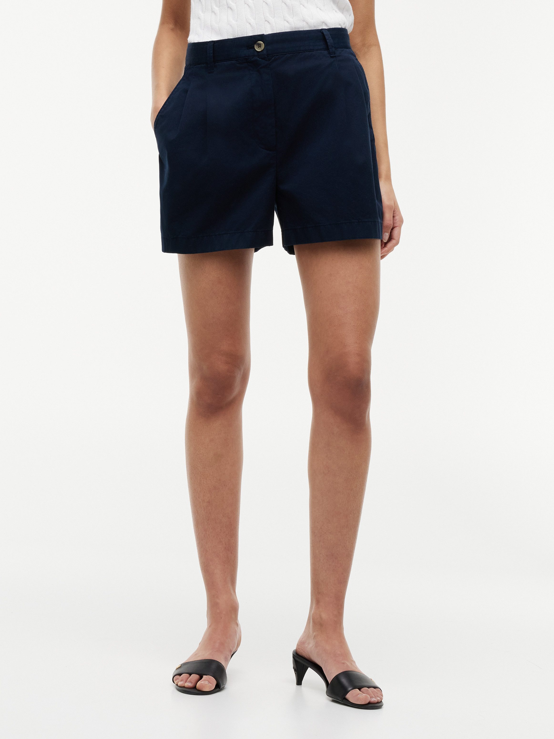 Tommy Hilfiger Shorts COTTON CHINO FLARE SHORTS Baumwolle, in ausgestellter Form