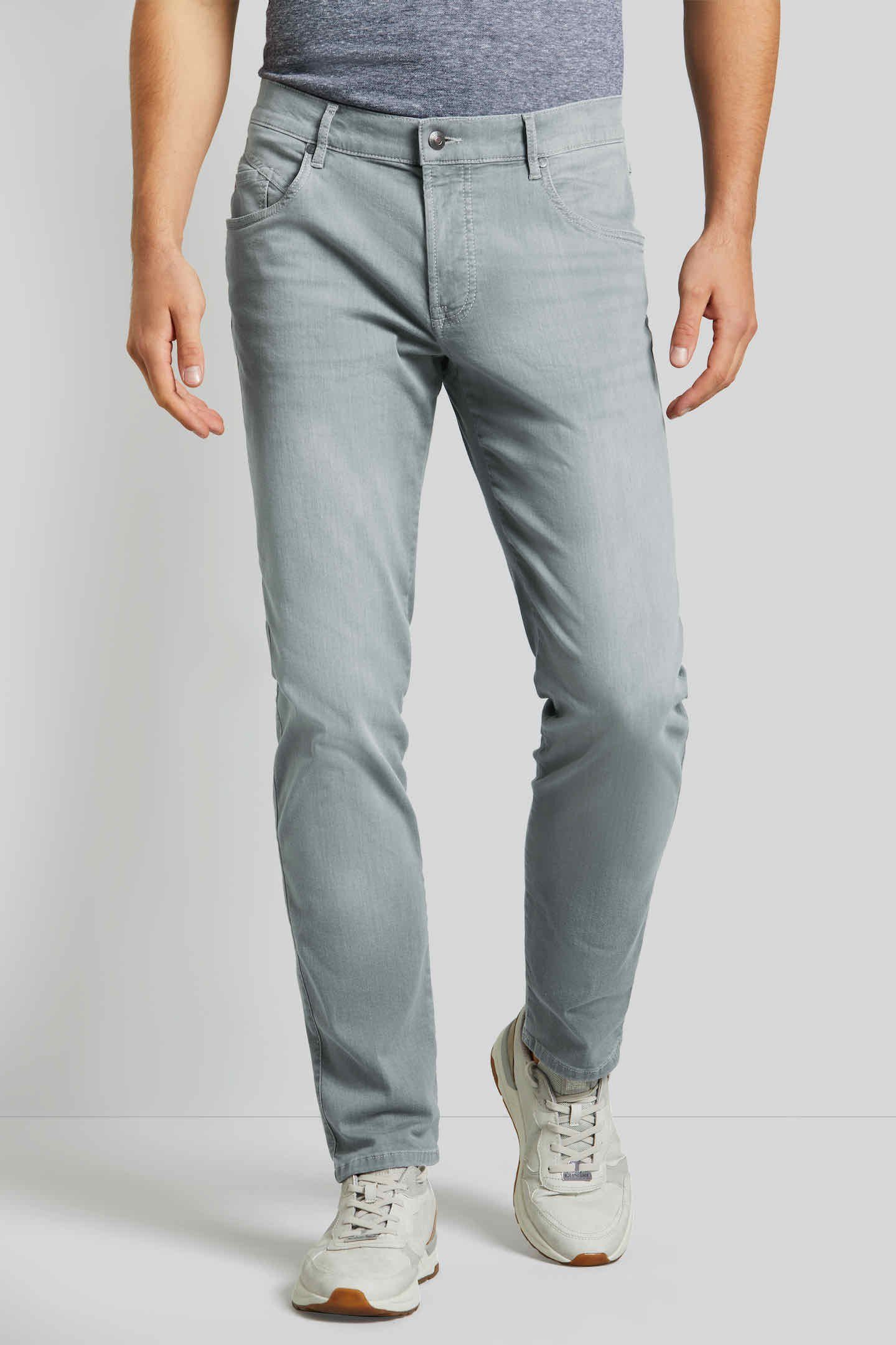 Used-Waschung bugatti grau mit 5-Pocket-Jeans