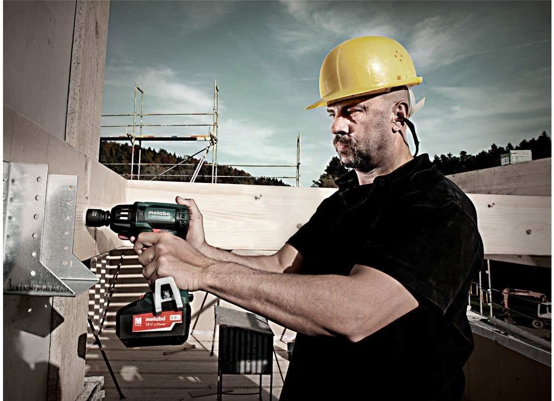 metabo Akku-Schlagschrauber SSW 18 LTX 400 BL, 2150 U/min, 400 Nm, 2 x 4 Ah LiHD im Kunststoffkoffer