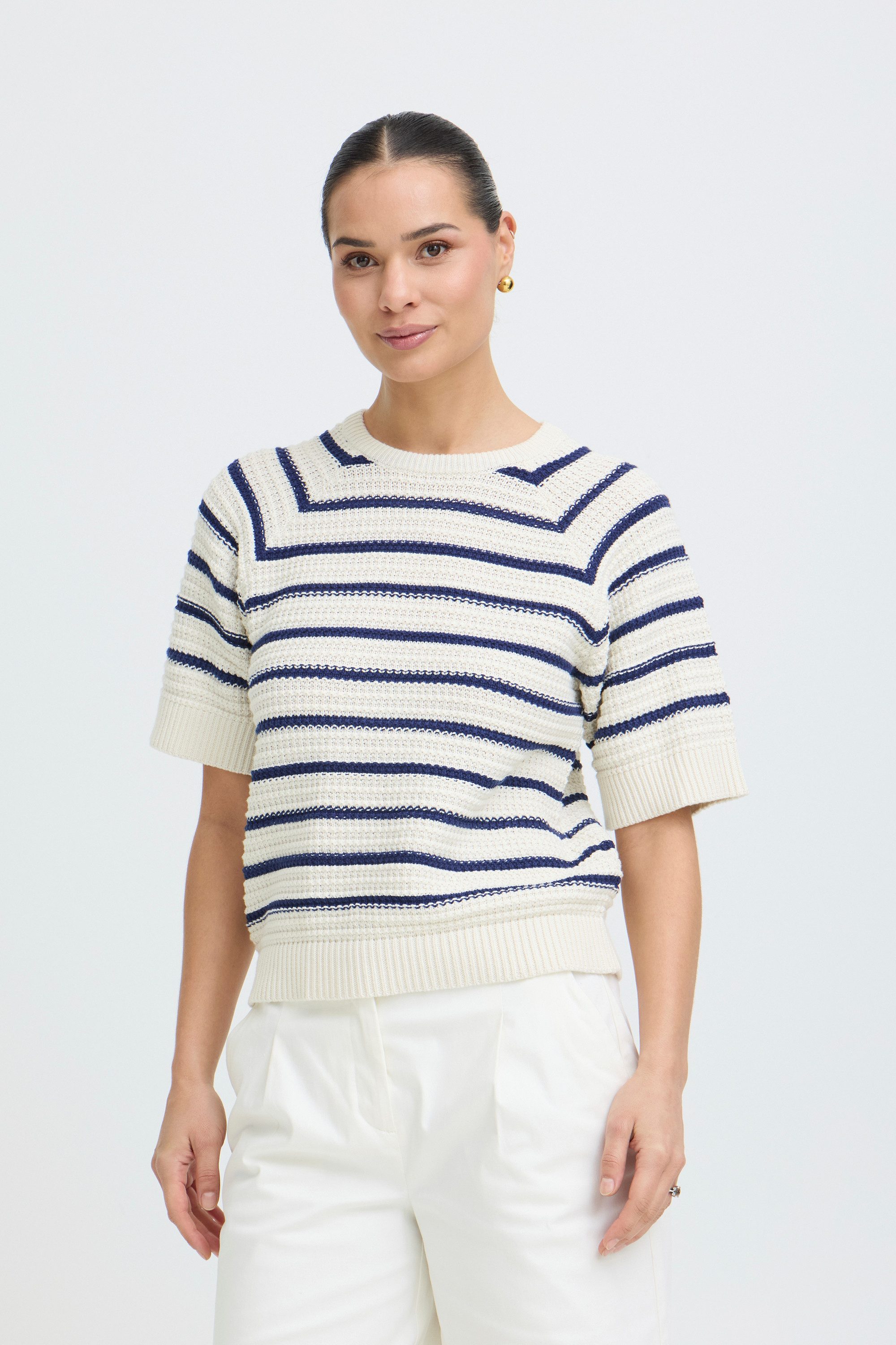 b.young Strickpullover Kurzarm-Bluse BYMIKALA