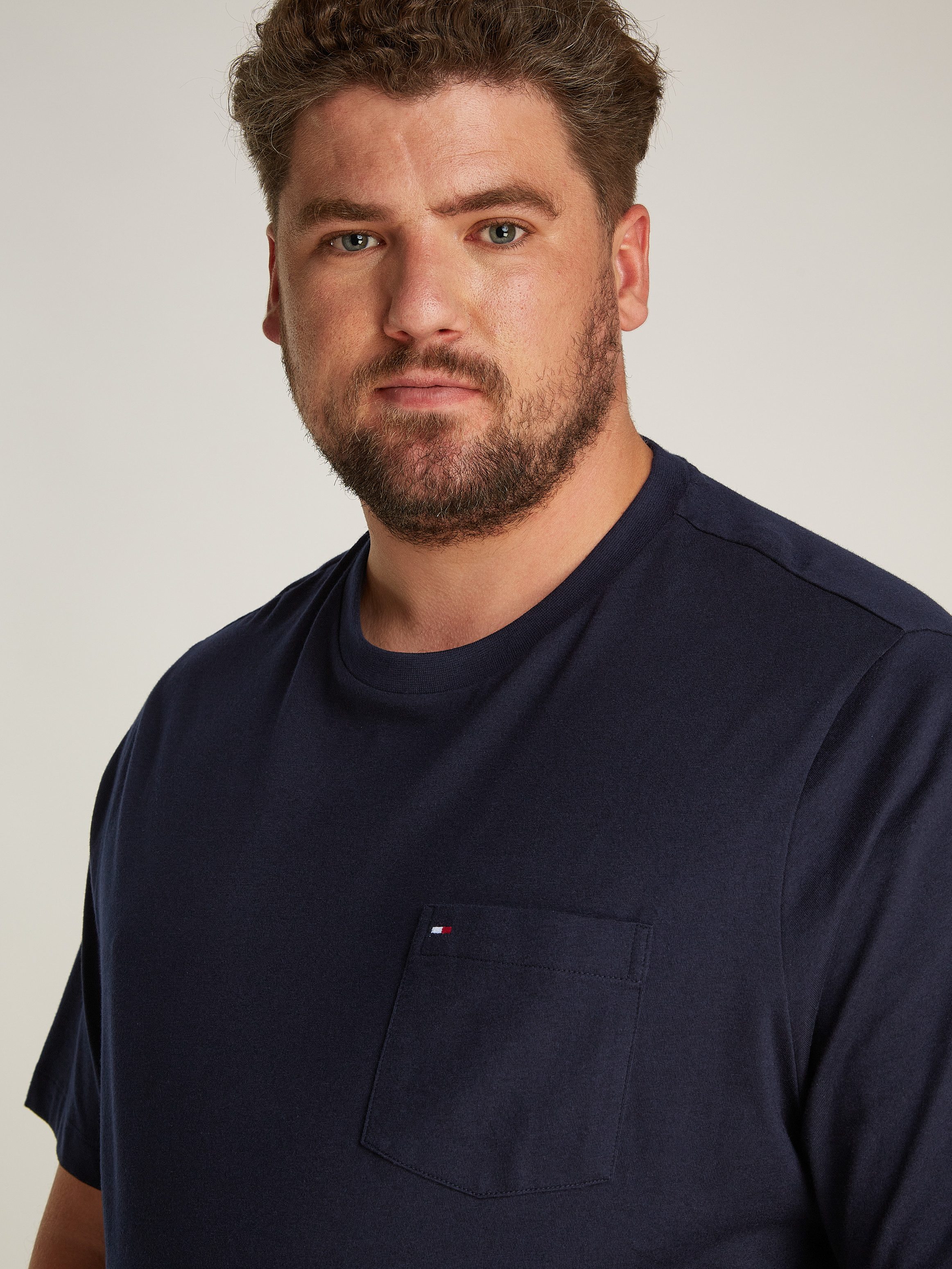 Tommy Hilfiger Big & Tall Rundhalsshirt BT-ESSENTIAL SOLID POCKET TEE-B in günstig online kaufen