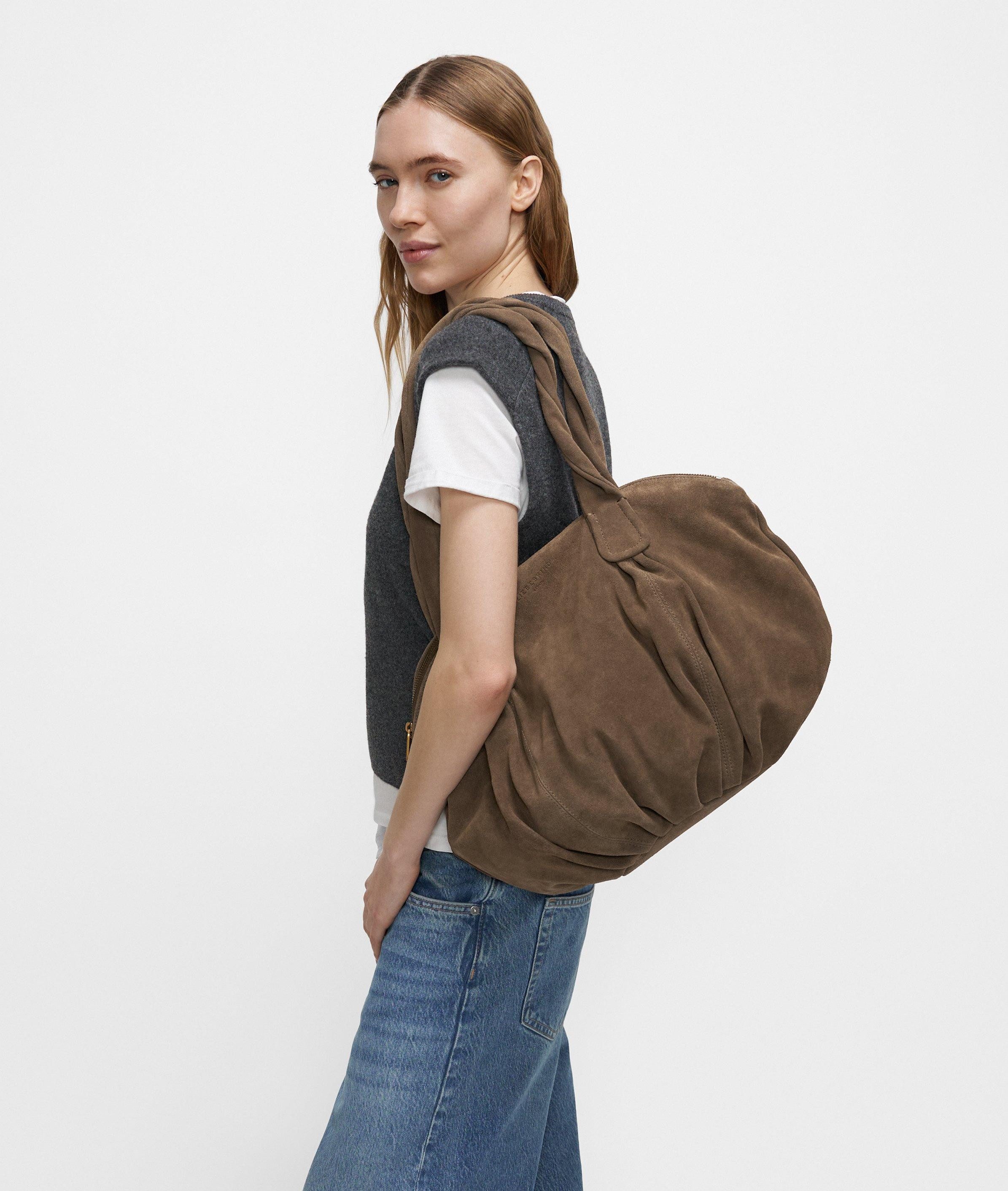 Liebeskind Berlin Shopper Archive Lucy Shopper M, Geräumiger Shopper aus weichem Veloursleder – Bild 4 von 5