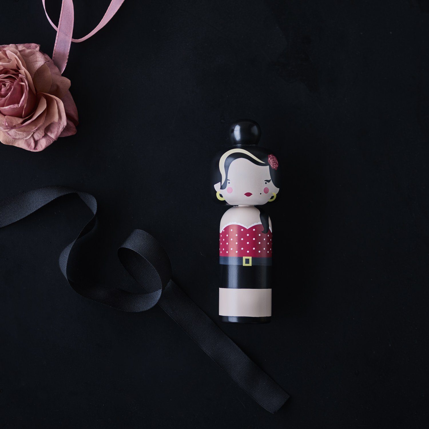 Lucie Kaas Dekofigur Sketch.Inc Kokeshi Doll Amy