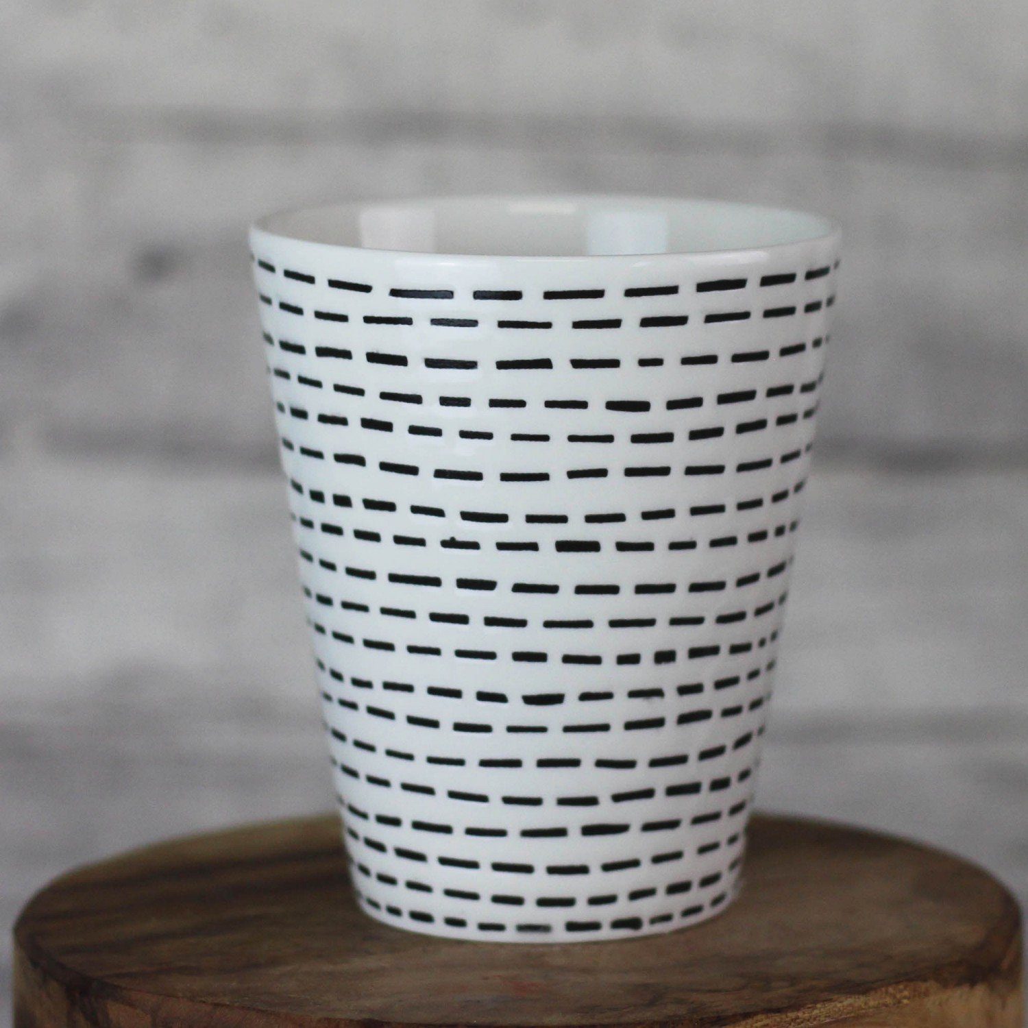 mitienda Tasse Becher aus Keramik Kaffeetasse weiß, Lineas modern