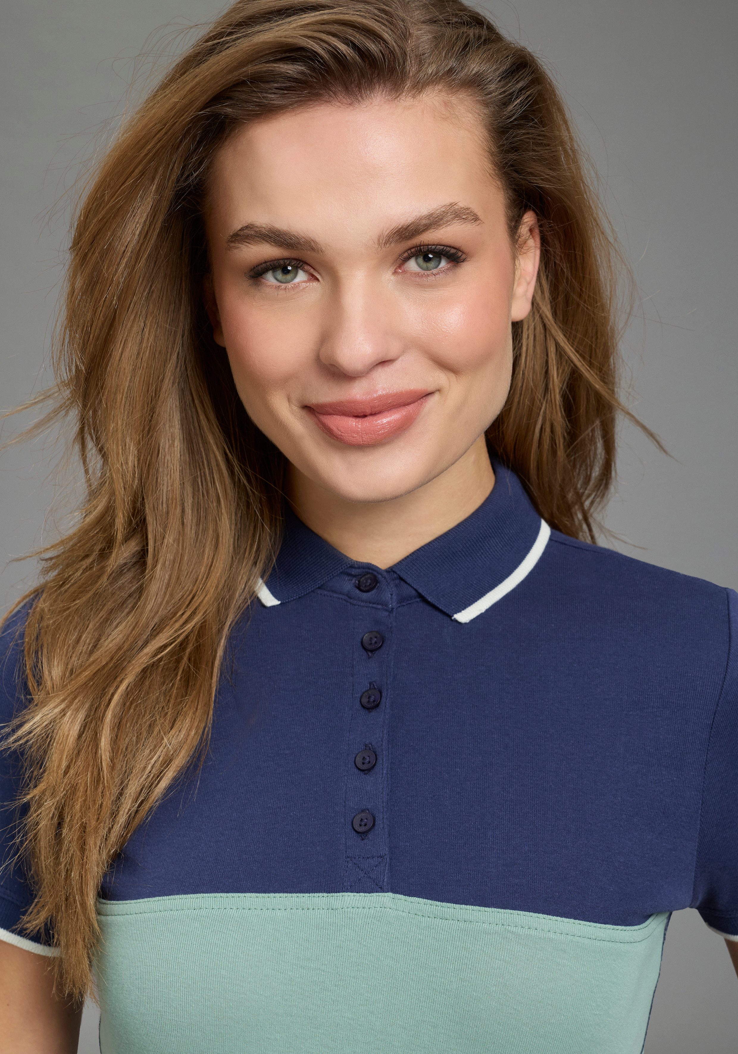 KangaROOS Poloshirt Kurzarm, figurbetonter Schnitt, Colourblocking-Optik, P günstig online kaufen