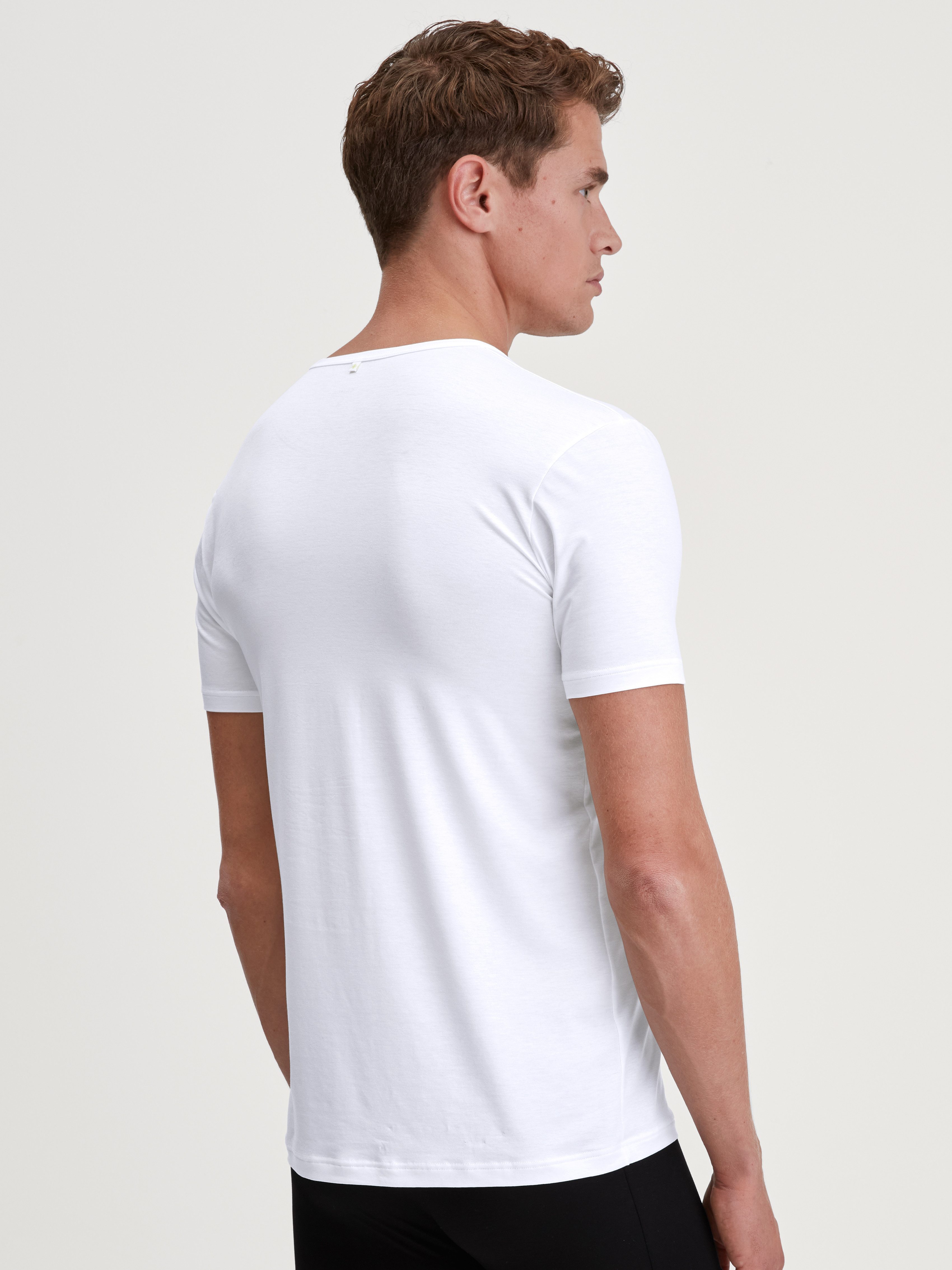 CALIDA T-Shirt Natural Cooling Rundhals-Ausschnitt, Single Jersey, elastisch, weich, Kurzarm – Bild 4 von 5