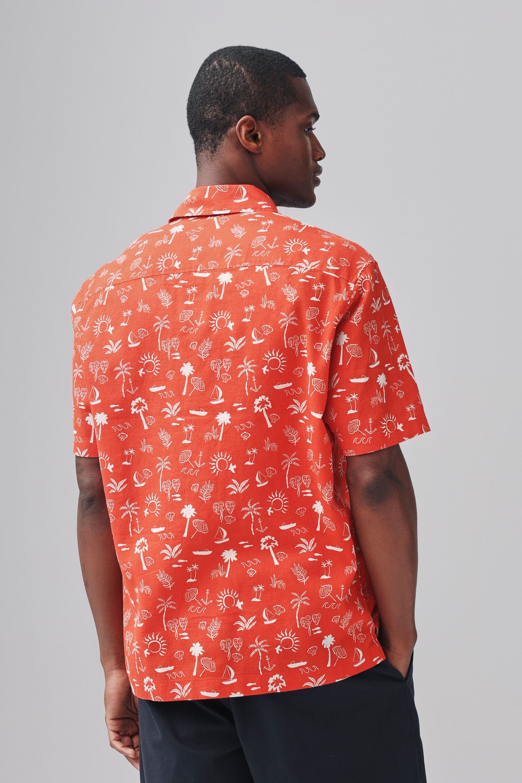 Next Kurzarmhemd Kurzärmeliges, bedrucktes Hemd mit Palmenwedel (1-tlg) günstig online kaufen
