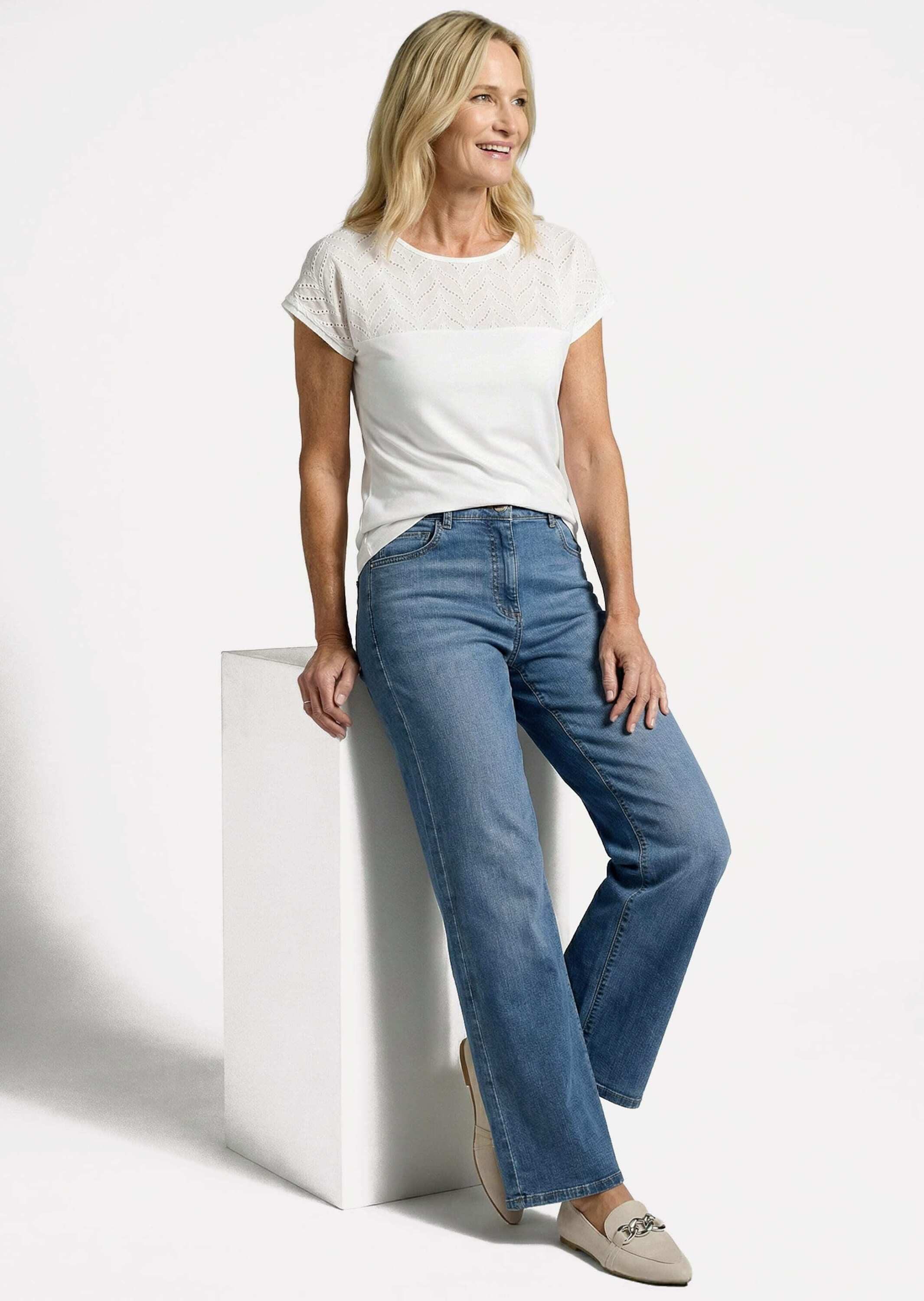GOLDNER T-Shirt Spitzenshirt aus Jersey und Baumwolle Unifarbenes Modell mit elegantem U-Boot-Ausschnitt – Bild 4 von 5